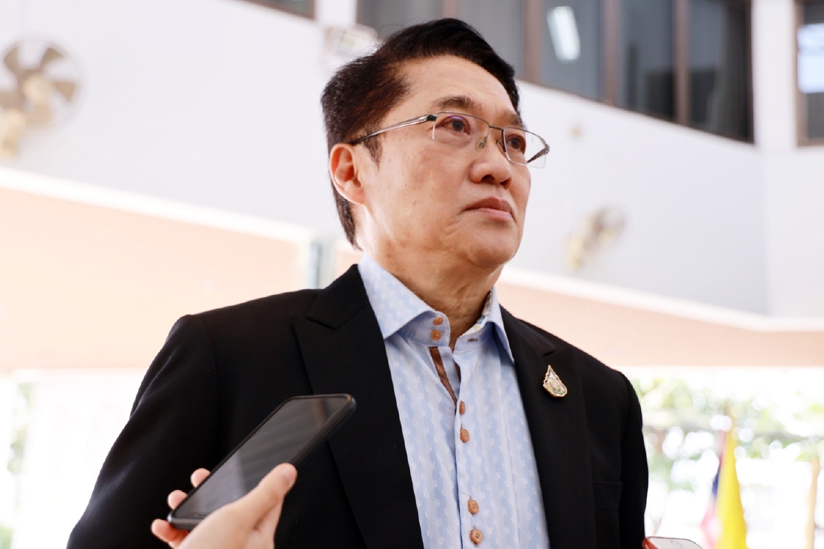 ปชป.วอนรัฐบาลช่วยคนจนเมืองตามชุมชนแออัดสู้โควิด-19 ปชป.วอนรัฐบาลช่วยคนจนเมืองตามชุมชนแออัดสู้โควิด-19
