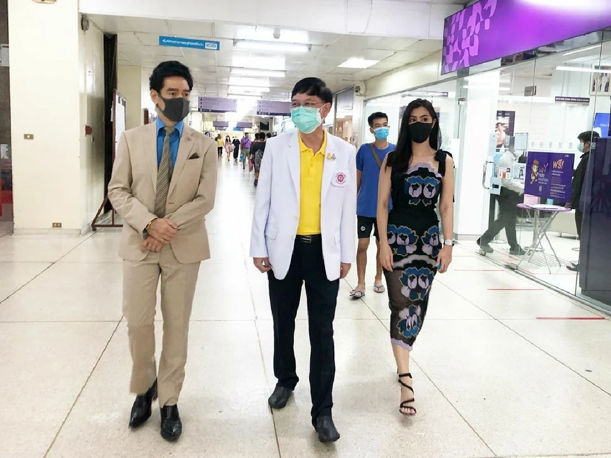 จ๊ะจ๋า-จิ๊บ บริจาคชุด PPE พร้อมให้กำลังใจทีมแพทย์ที่ไม่ได้กลับบ้านมาเดือนกว่า