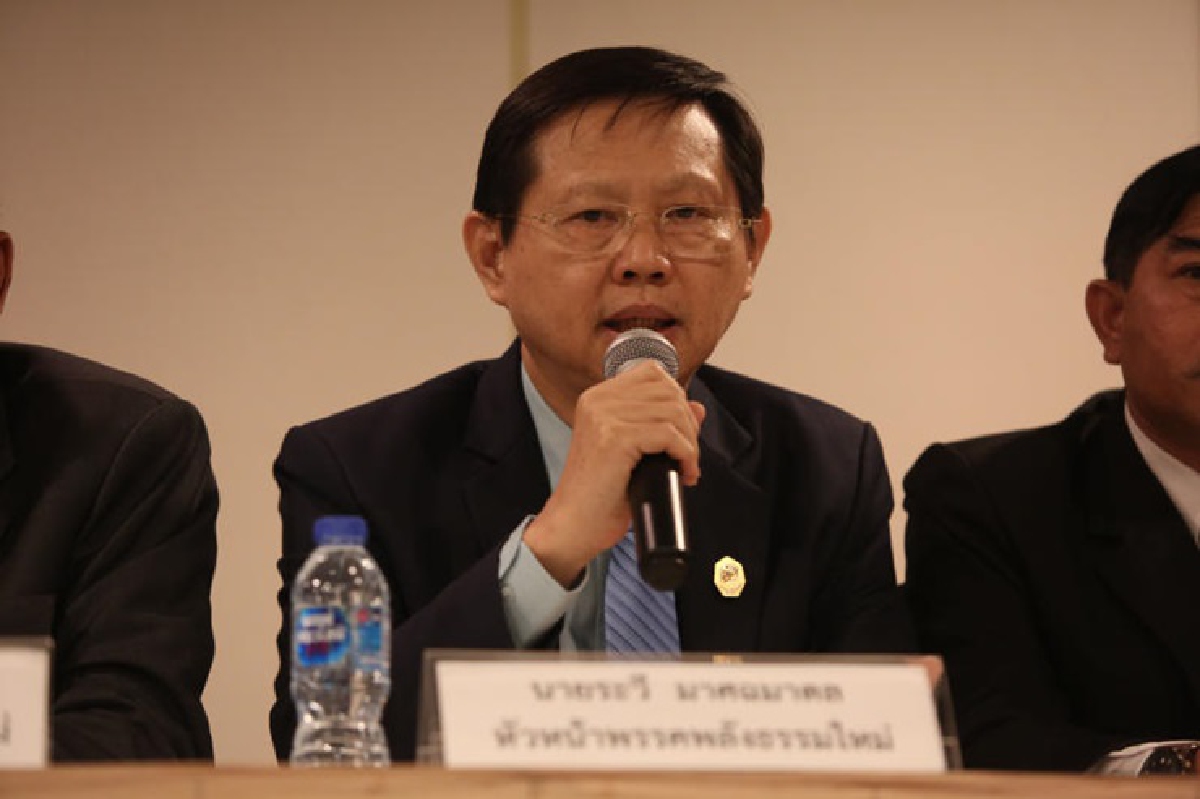 "หมอระวี" จี้ สธ. เร่งลดความเหลื่อมล้ำบุคลากรการแพทย์ "หมอระวี" จี้ สธ. เร่งลดความเหลื่อมล้ำบุคลากรการแพทย์