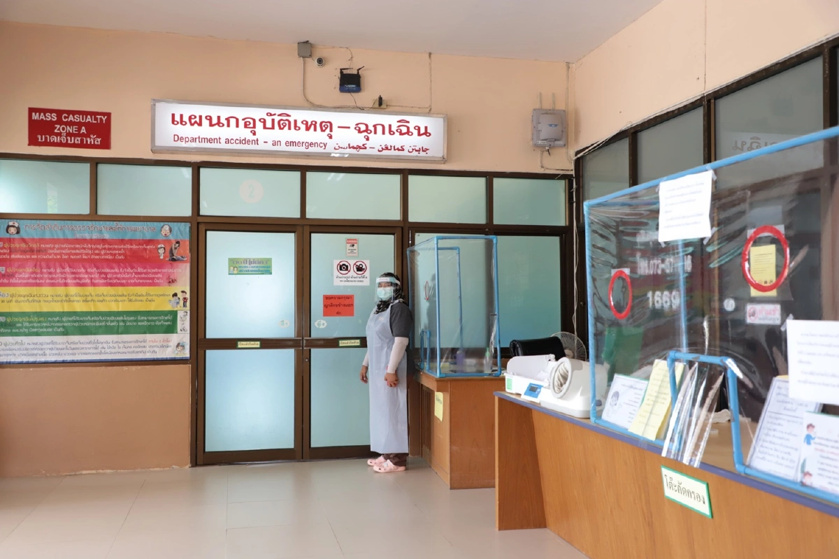 สสจ.นราฯตามหาผู้ใกล้ชิด ชายวัย72ติดโควิด-19 รักษาตัวร.พ.รือเสาะ