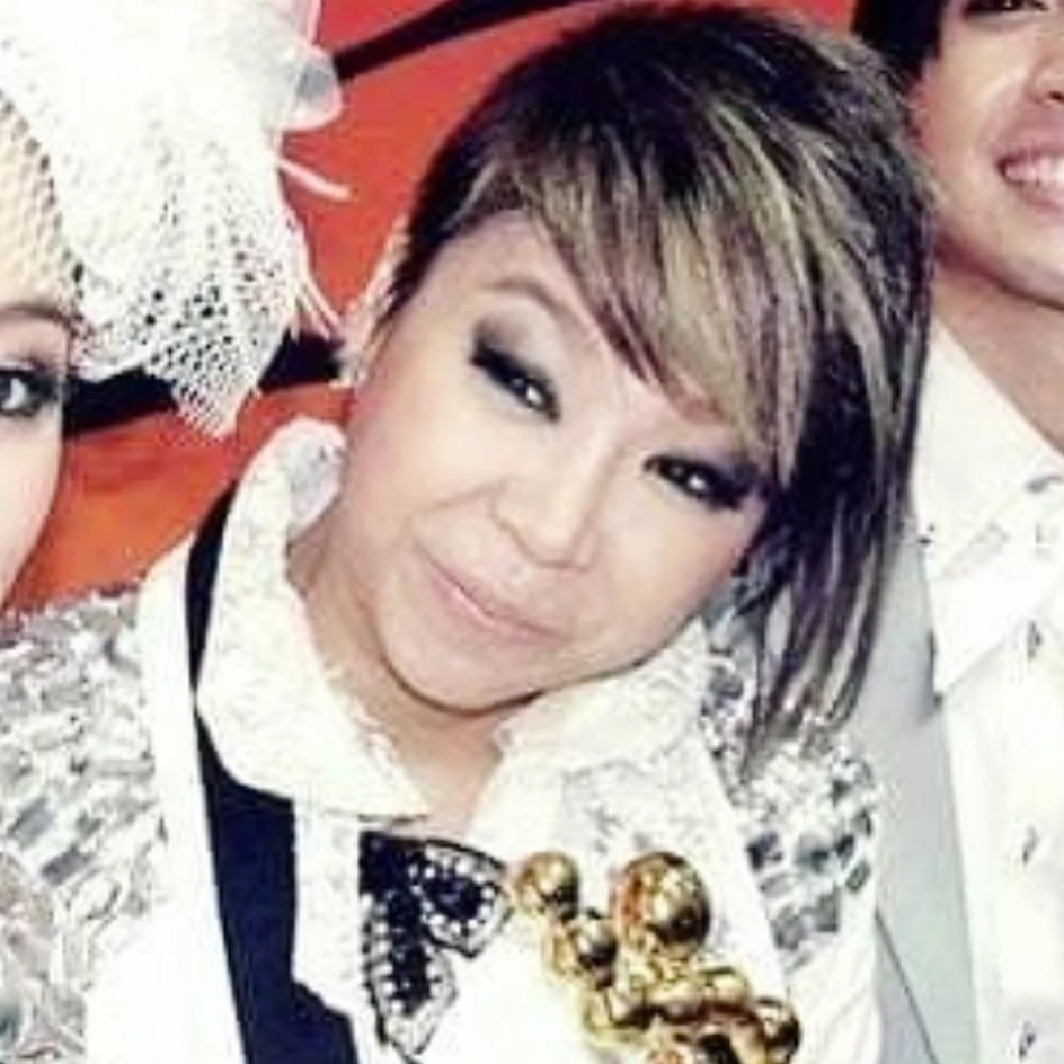 ซานิ ย้อนวันวานโชว์ลุคสาวเท่ ผ่านมา 10 ปีสวยเป๊ะเปลี่ยนเป็นคนละคน