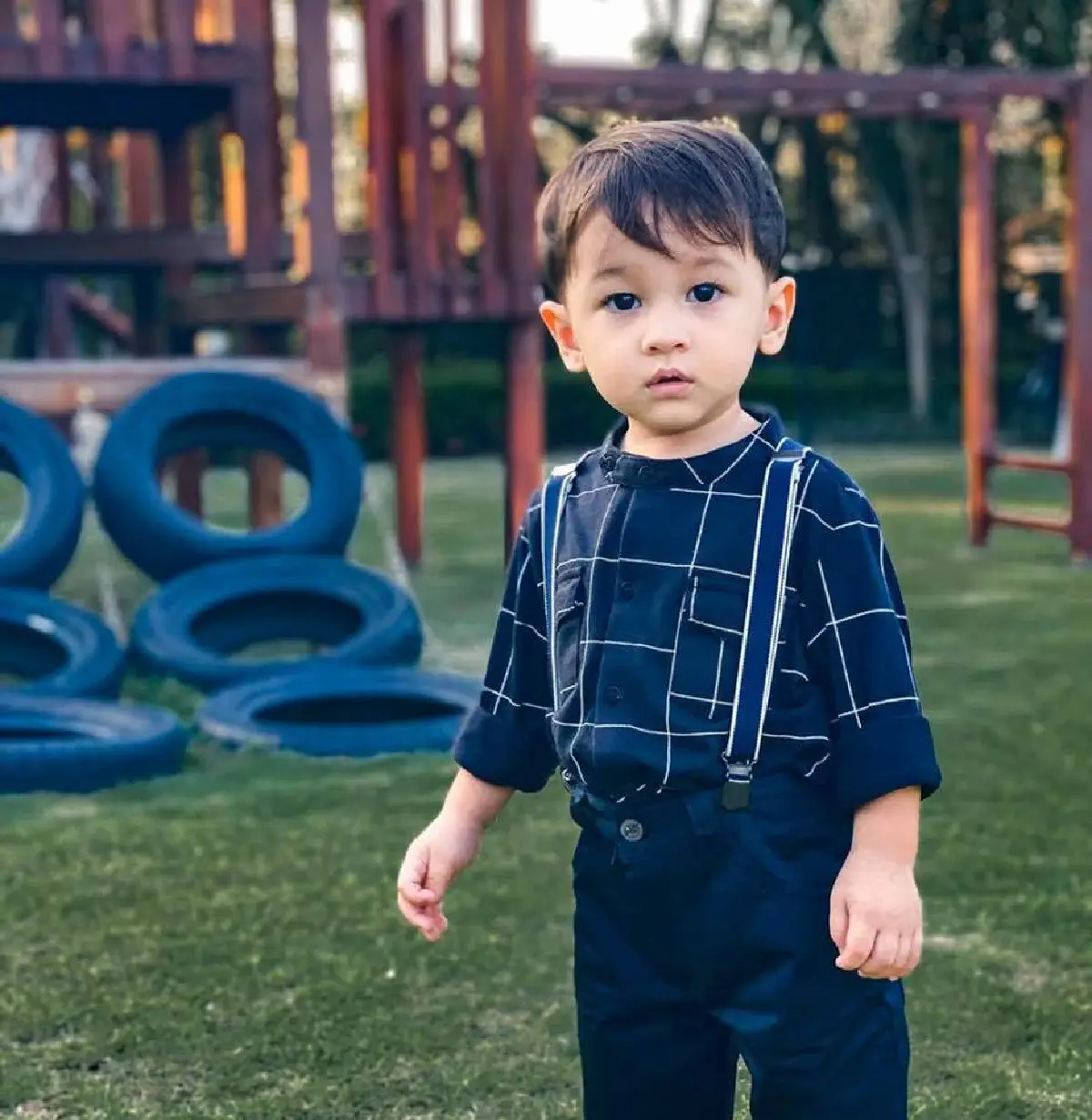 ซูมความน่ารัก น้องเบฬิน ลูกชายสุดที่รักของ เมญ่า ฉายแววหล่อตั้งแต่เด็ก