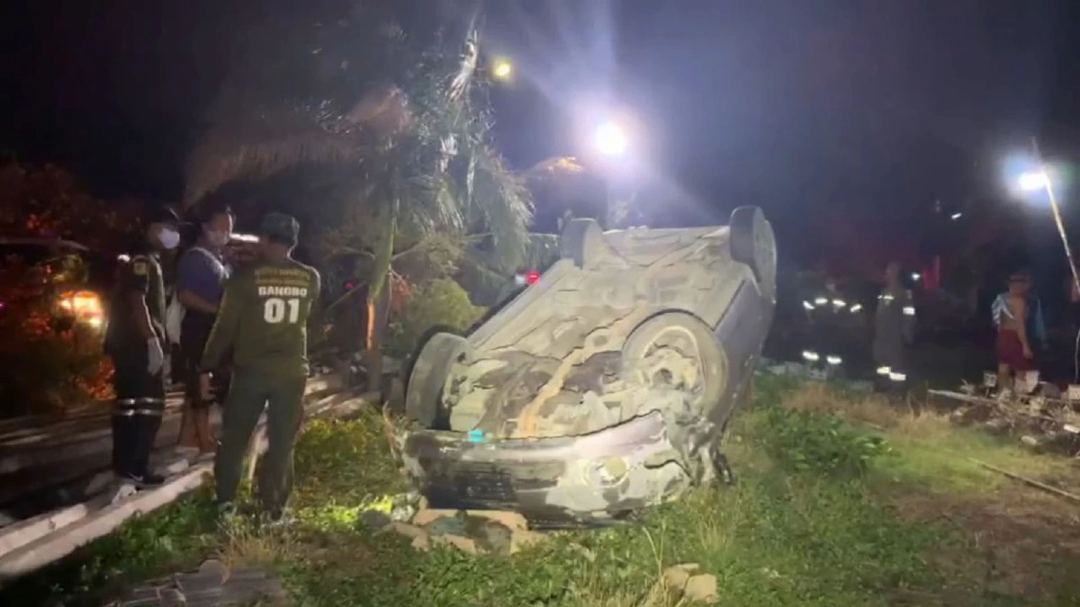 เซลล์แมนซิ่งเก่งกลับบ้านให้ทันเคอร์ฟิวรถคว่ำดับอนาถ