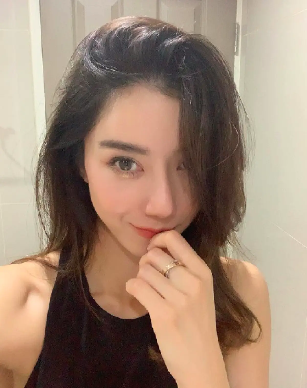 “ไอซ์ อภิษฎา” ถึงกับเสียอาการ เมื่อ “วู้ดดี้” ทำเซอร์ไพรส์ระหว่างวิดีโอคอล