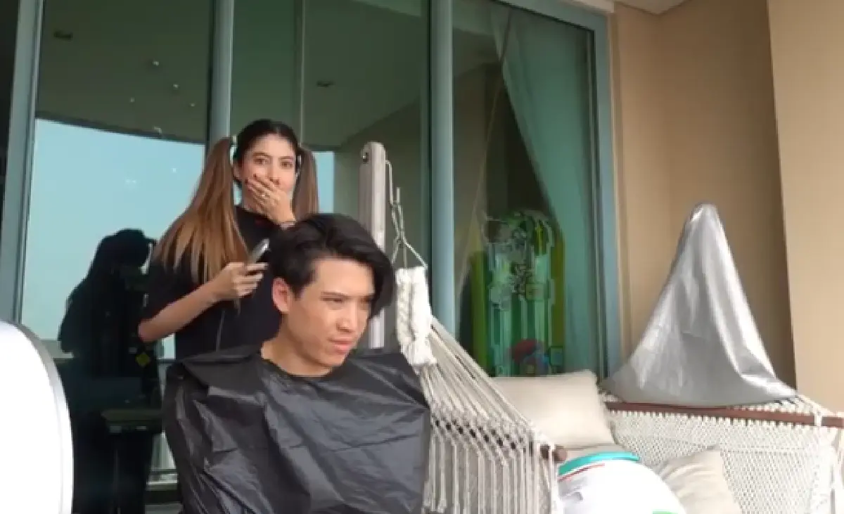 “มาร์กี้” โชว์ฝีมือตัดผมให้สามี “ป๊อก” แต่ทรงนี้กับขัดใจแม่สามี “ปุ๊ก อาภัสรา”