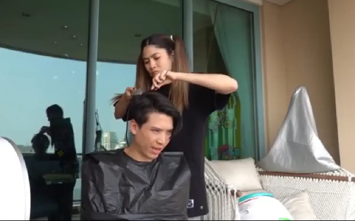 “มาร์กี้” โชว์ฝีมือตัดผมให้สามี “ป๊อก” แต่ทรงนี้กับขัดใจแม่สามี “ปุ๊ก อาภัสรา”