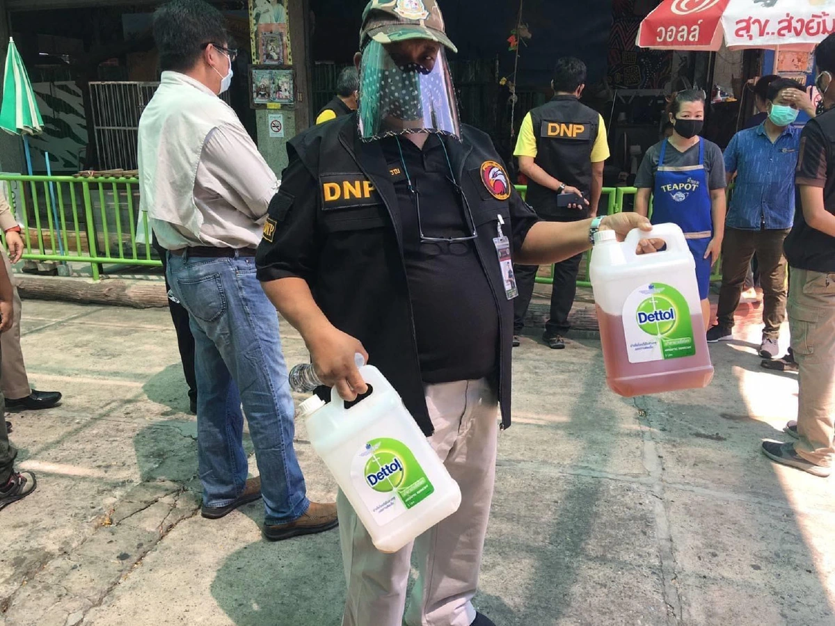 บุกตรวจฟาร์มจระเข้บังคับลิงชิมแปนซีปั่นจักรยานพ่นยาฆ่าเชื้อ