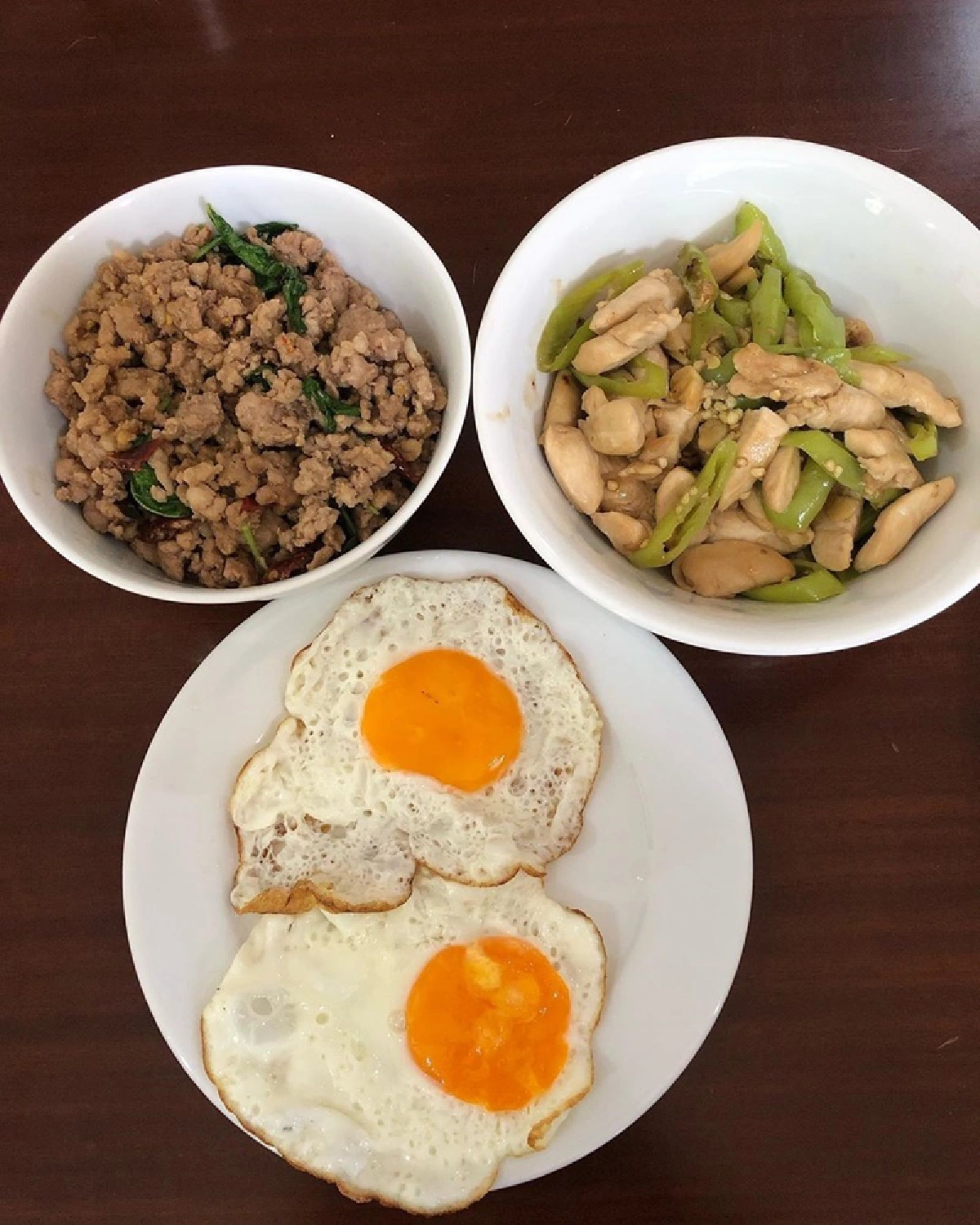 สงกรานต์ อวดเมนูอาหาร..อิ่มอร่อยทุกมื้อฝีมือ เชฟแมท ภีรนีย์ 