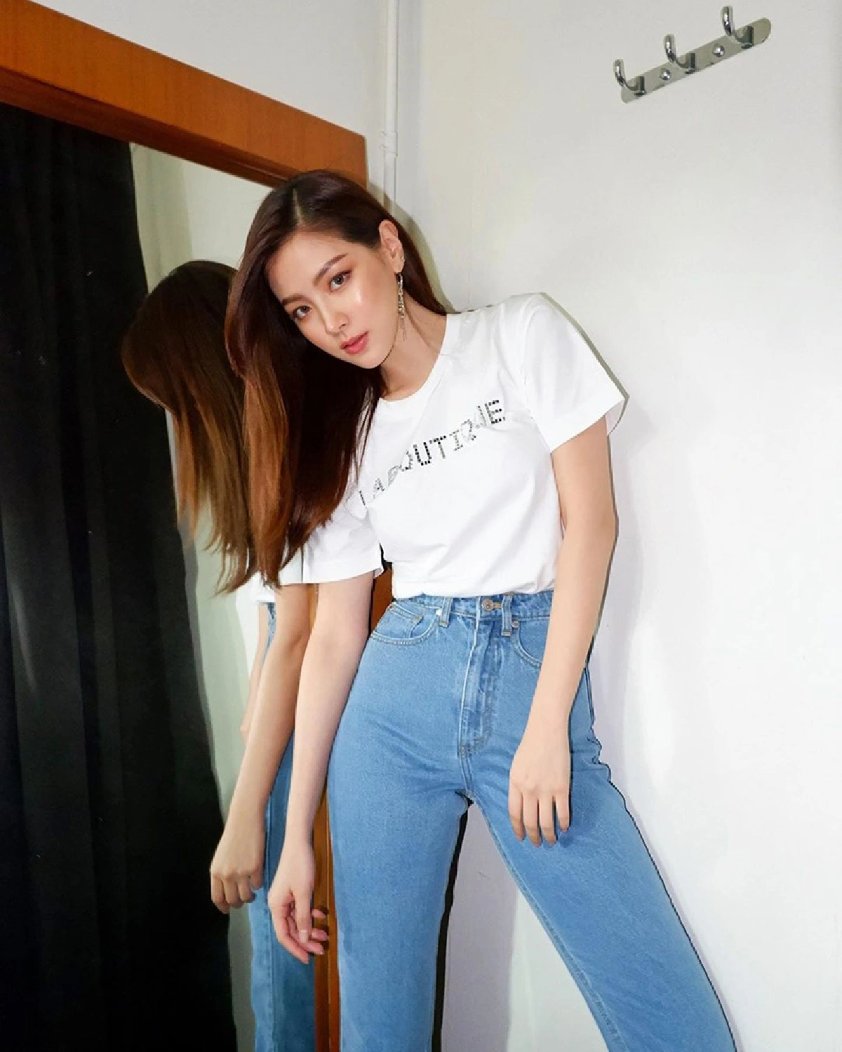 ใบเฟิร์น ฮอตข้ามประเทศ! คว้านำหญิงยอดเยี่ยมจากสื่อจีน Thai Crazy Awards 2020