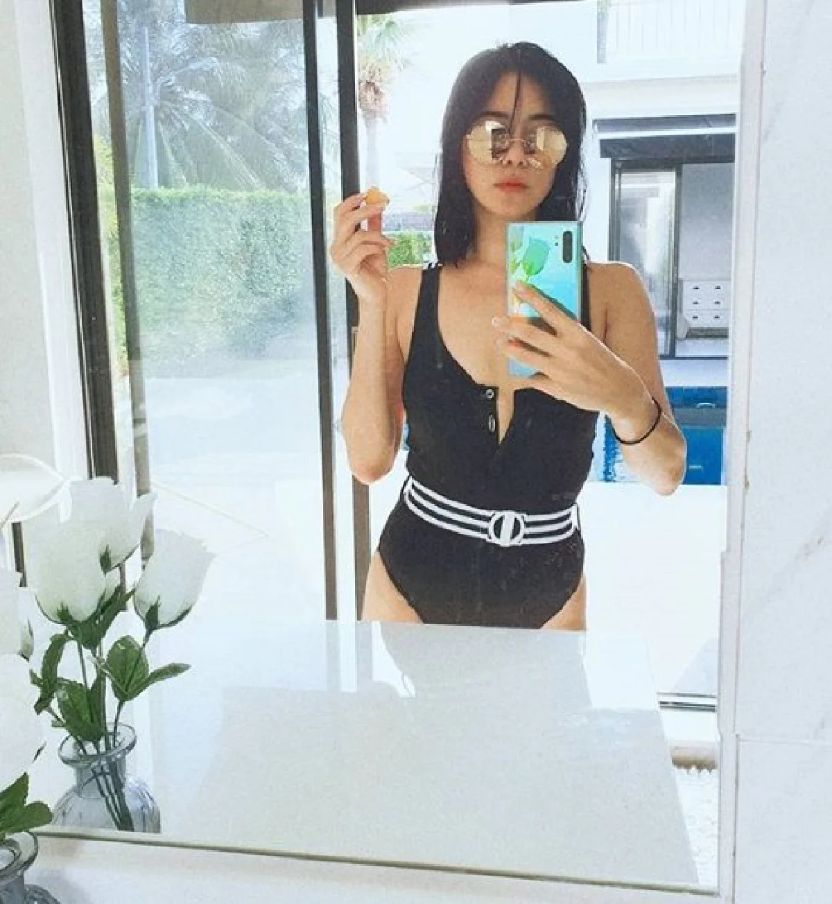 คริส หอวัง โชว์แซ่บออกสเต็ปเซ็กซี่บนเก้าอี้ #homechairchallenge