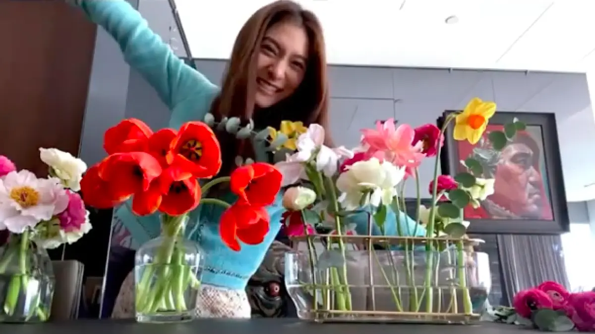 "มิว นิษฐา" ยังคงสดใสน่ารักในช่วงเก็บตัวอยู่บ้าน 