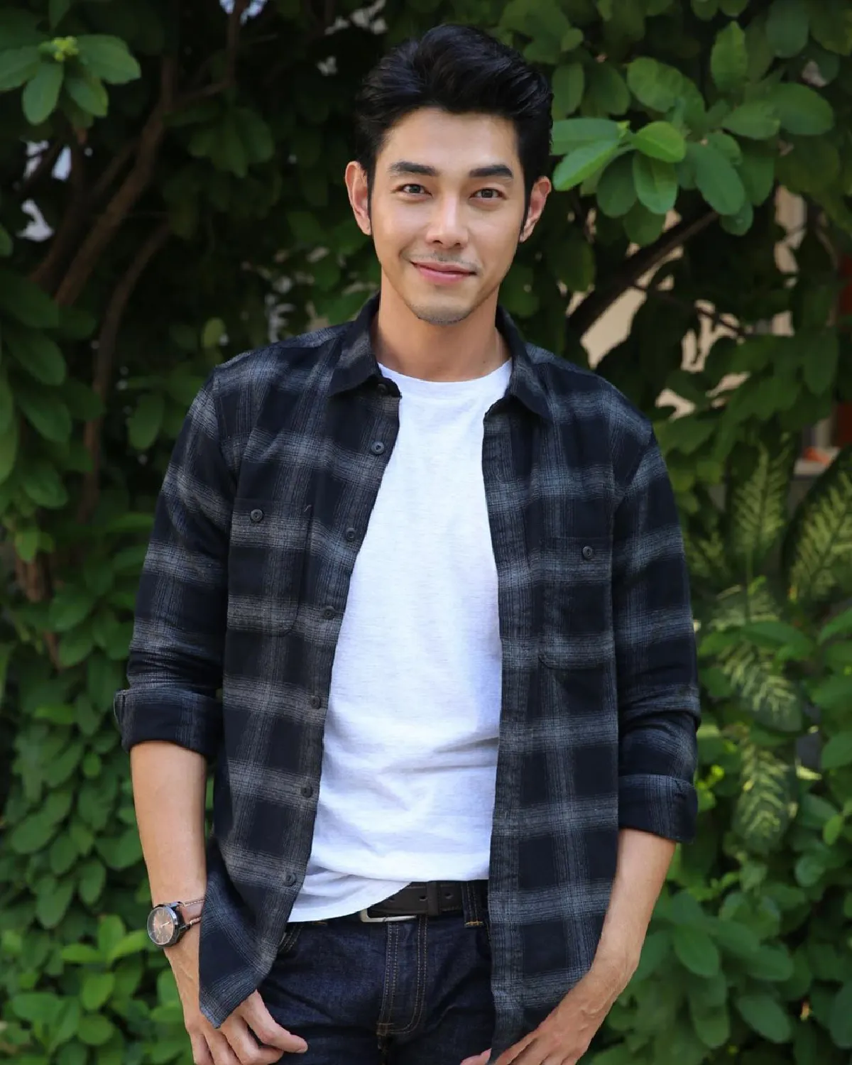 ดีเจพล่ากุ้ง-อาร์ต เจอดราม่าแซวภาพ "แหกถึงหู" ชาวเน็ตวิจารณ์หนักจิตใจต่ำตม