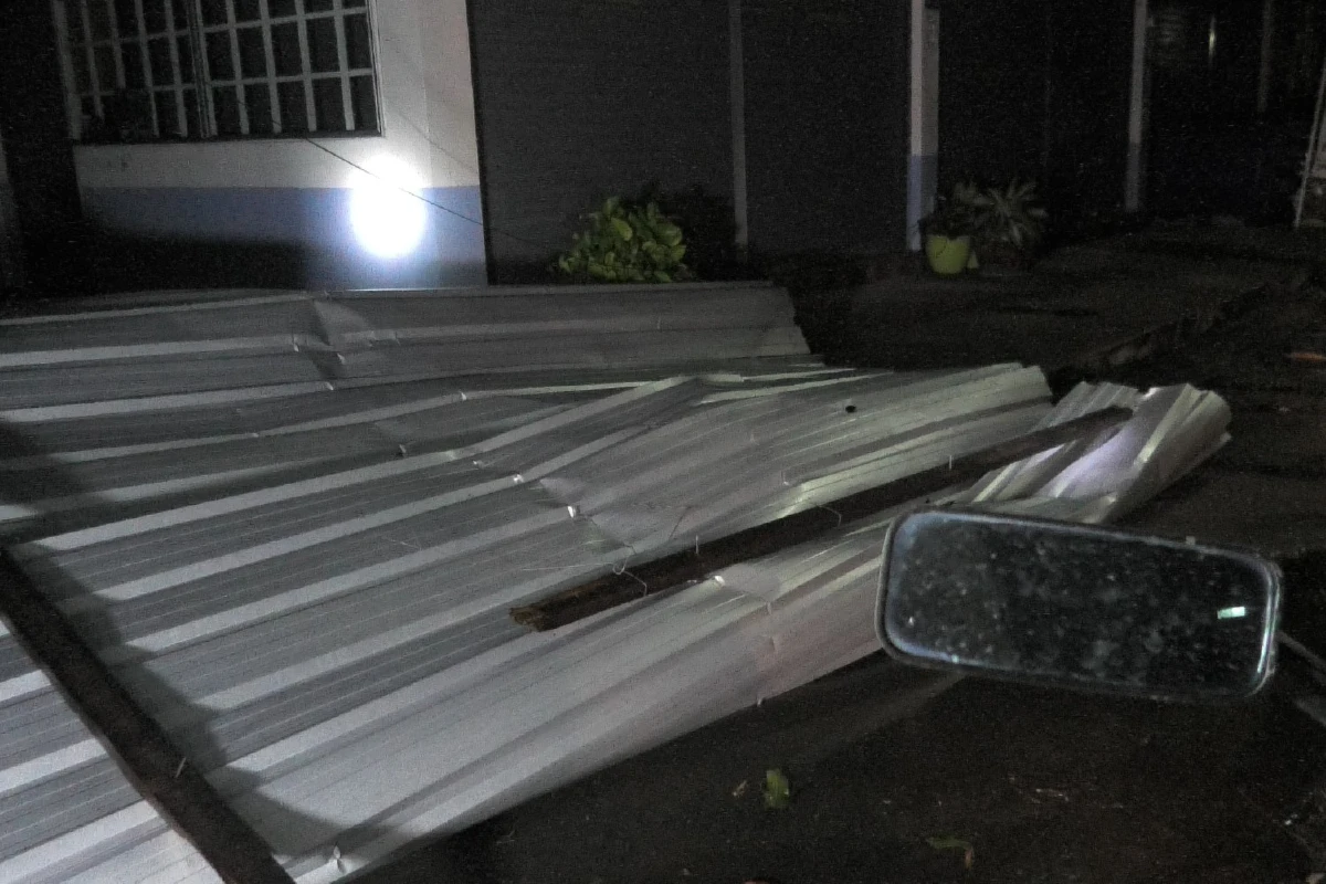 ทุกข์ซ้ำ!พายุฤดูร้อนถล่มเมืองน่าน ช่วงเคอร์ฟิวคุมโควิด-19