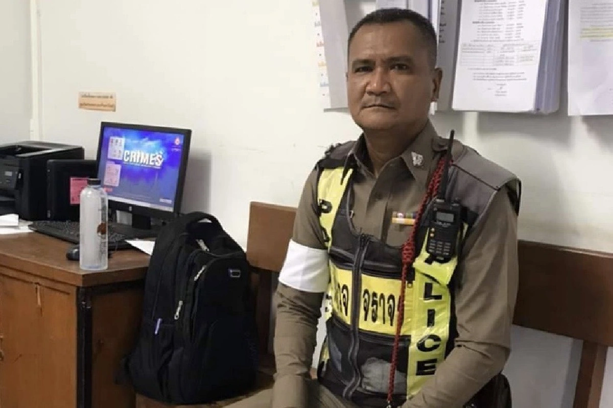   หนุ่มขับเก๋งพุ่งชนตำรวจจราจรถูกจับสารภาพตกใจเพราะมีน้ำต้มใบกระท่อมติดรถ