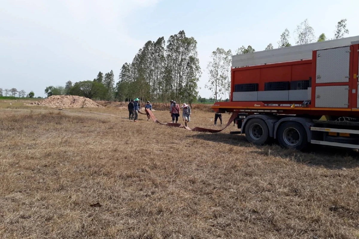 ปภ.เขต2สุพรรณฯส่งเครื่องสูบน้ำระยะไกล ช่วยกาญจน์แก้แล้งอ.ห้วยกระเจา