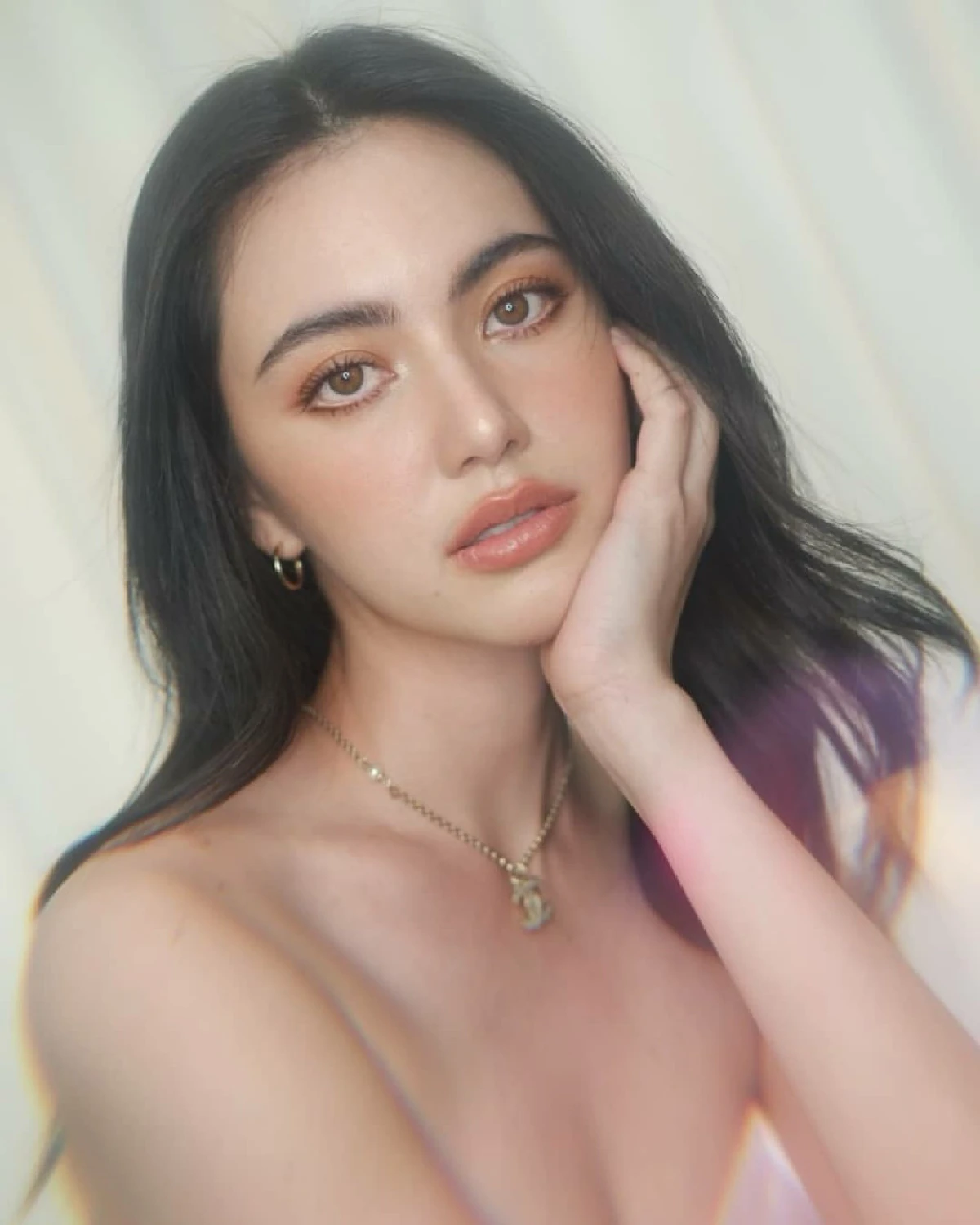 ใหม่ ดาวิกา อวดหุ่นเซ็กซี่ในชุดบิกินี่ตัวจิ๋ว ทำเอาแฟนคลับแห่ไลค์รัวๆ