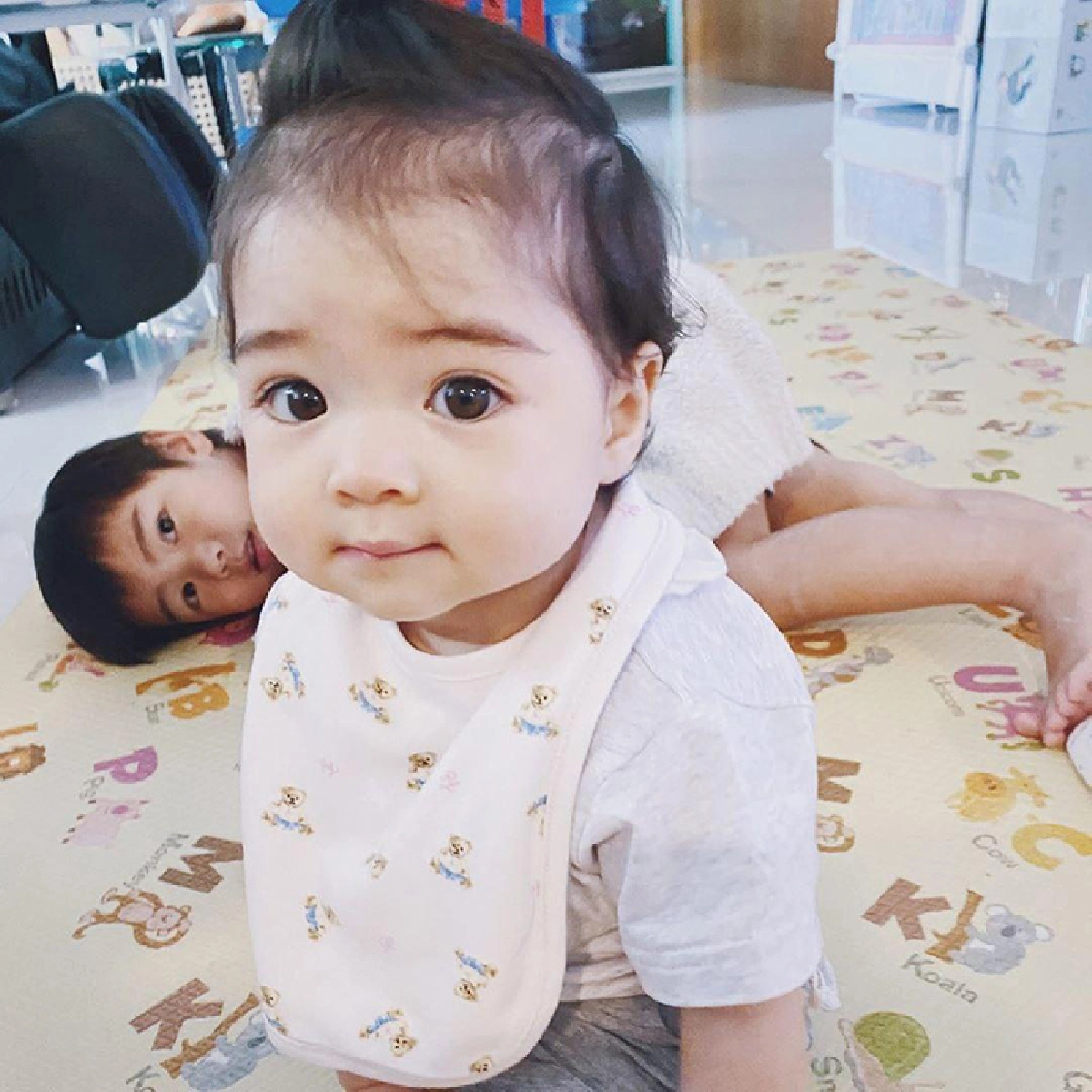 วันนี้ที่รอคอย  “ลีเดีย-แมทธิว” เผยภาพครอบครัวพร้อมหน้า หลังหายจากโควิด-19 