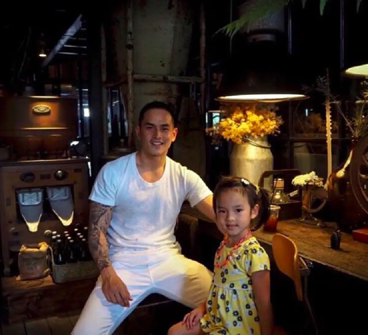 "สงกรานต์" ลงภาพ “น้องปีใหม่” สุดฮา บ่นคิดถึงแล้วเมื่อไหร่จะได้เจอ