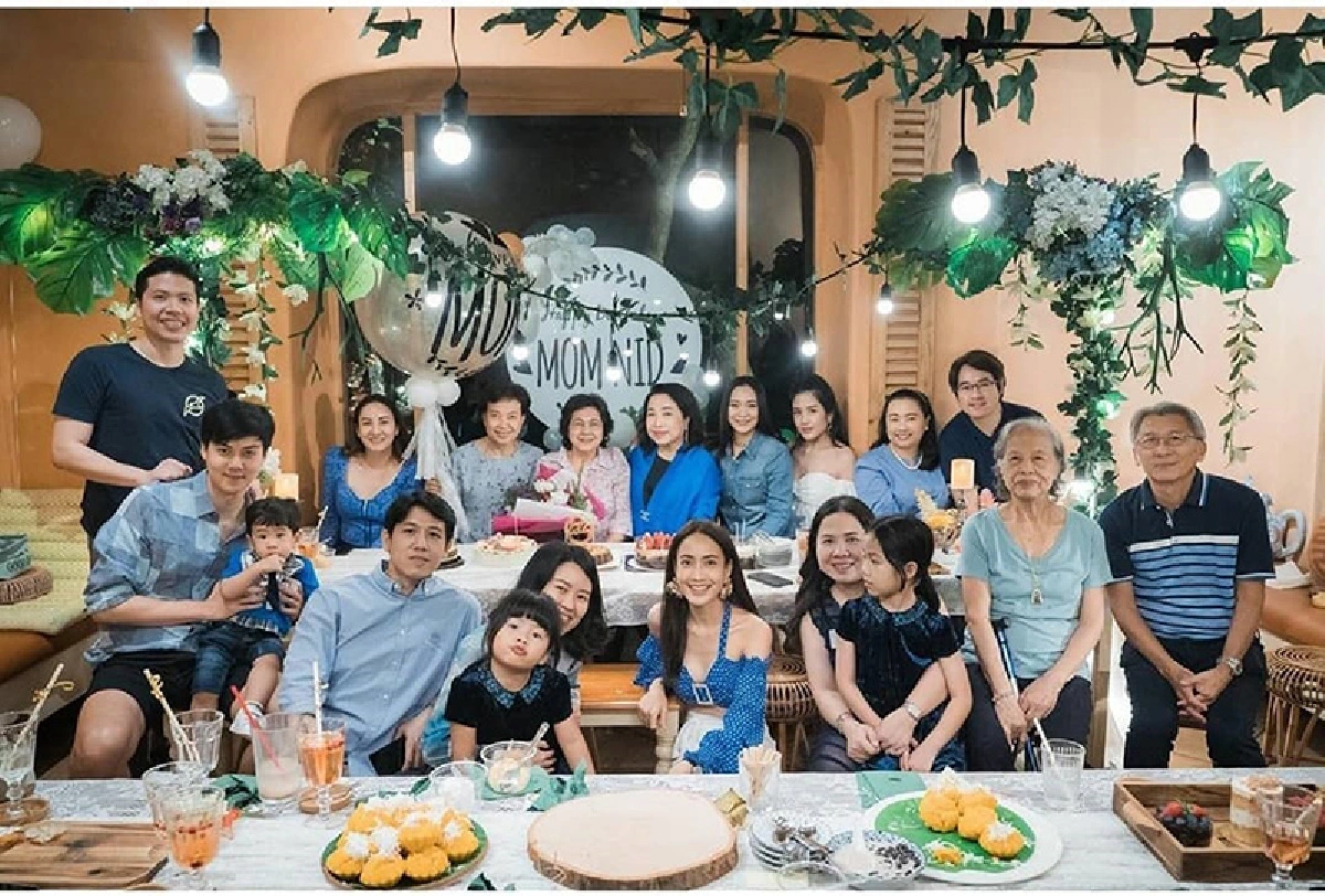 "เลิกกันไม่จำเป็นต้องเกลียดกัน" พี่สาวแต้ว ณฐพร โพสต์ถึง ต้น อาชว์ หลังปิดฉากรัก 14 ปี 