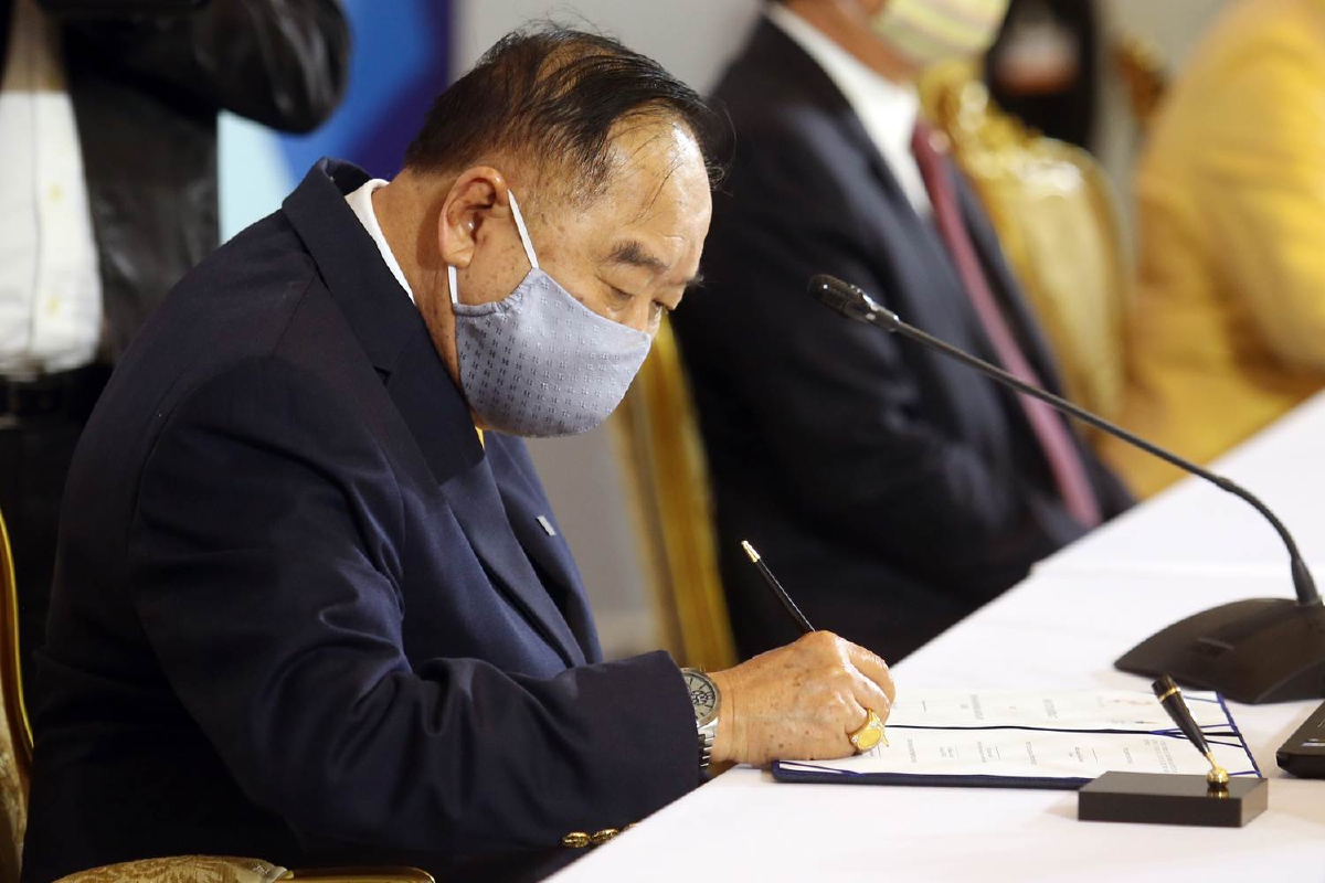 โฆษกรัฐบาลแถลงผลงาน “บิ๊กป้อม” แก้ผักตบชวา-ไฟป่าหมอกควันภาคเหนือ โฆษกรัฐบาลแถลงผลงาน “บิ๊กป้อม” แก้ผักตบชวา-ไฟป่าหมอกควันภาคเหนือ