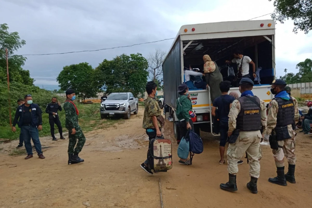 "ยิ่งอยู่นาน อาจอดตาย"แรงงานไทยยอมหนีข้ามฝั่งมาเลย์จากวิกฤตโควิด