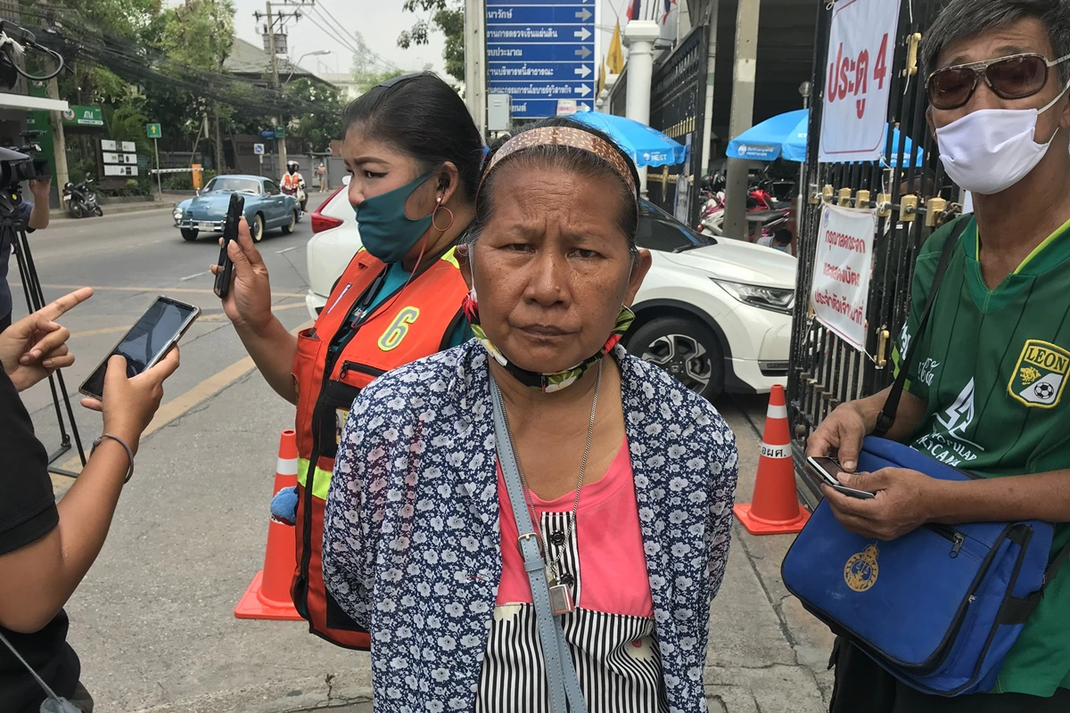 อกหัก5พันทุกอาชีพบุกคลังขอคำชี้แจง