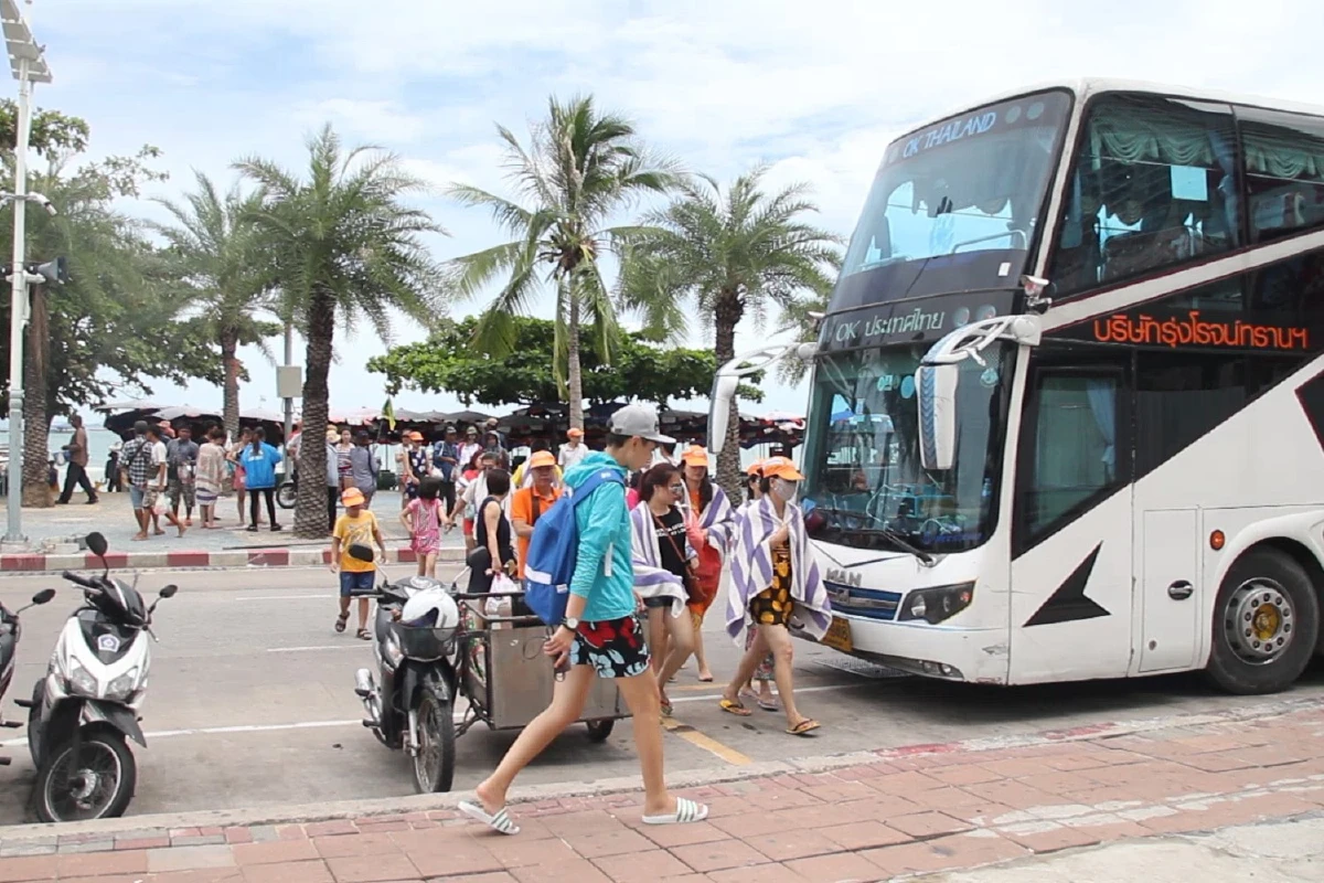 โควิด-19 : ภาคธุรกิจมองวิกฤตโรคระบาดทำเศรษฐกิจพัทยาฟุบนาน