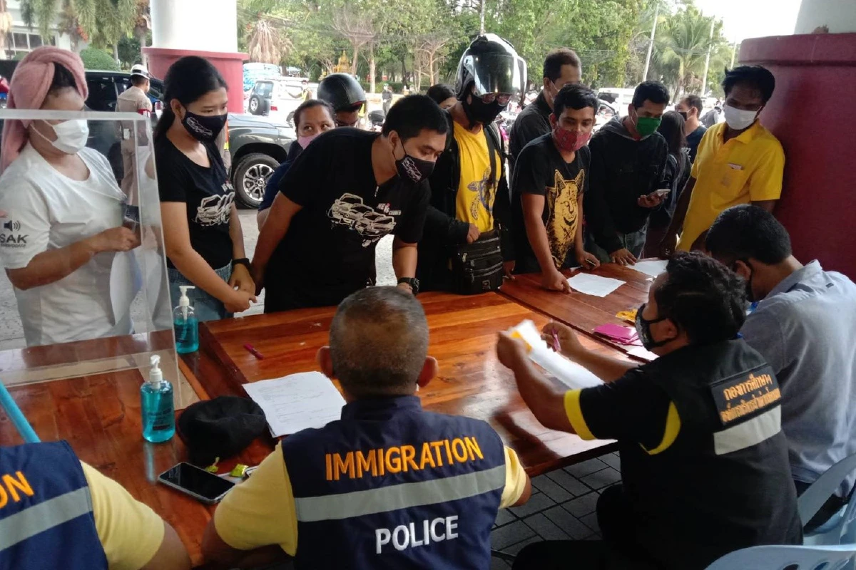 โควิด-19: ภูเก็ตวุ่น!กลับลำคำสั่งห้ามเดินทางออกนอกพื้นที่