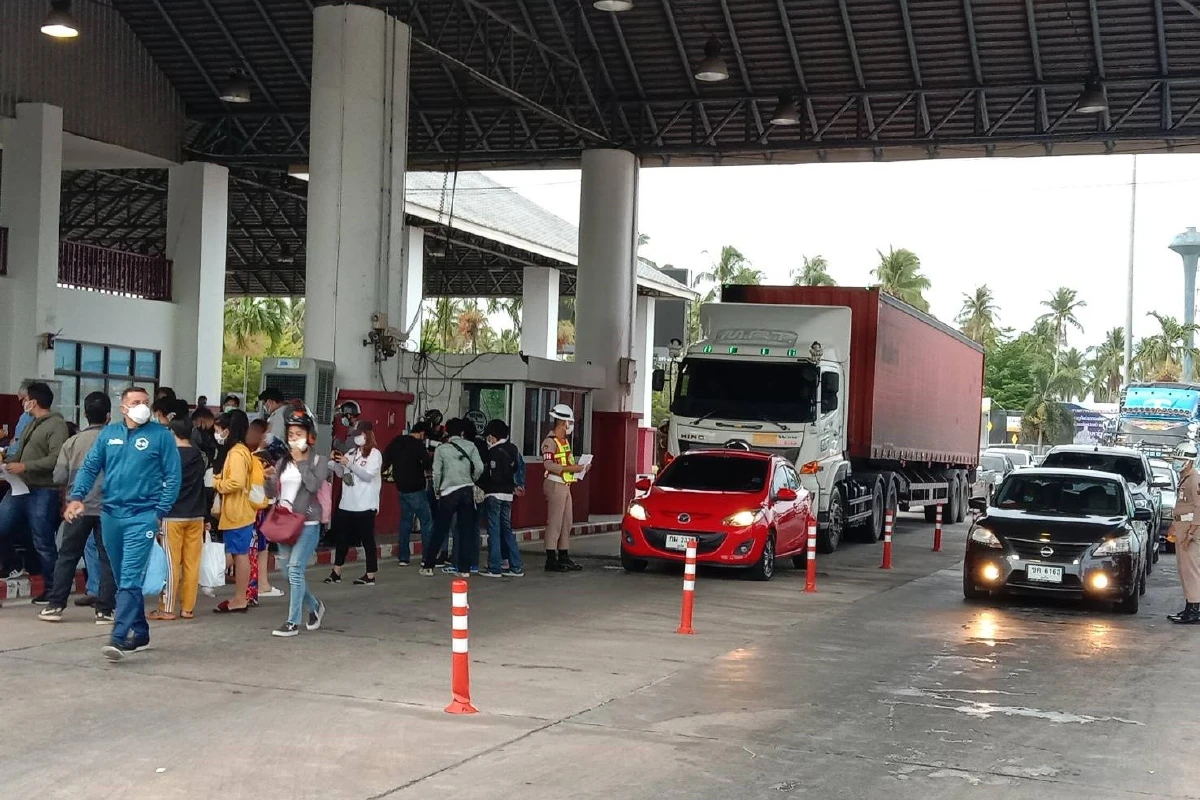 โควิด-19: ภูเก็ตวุ่น!กลับลำคำสั่งห้ามเดินทางออกนอกพื้นที่