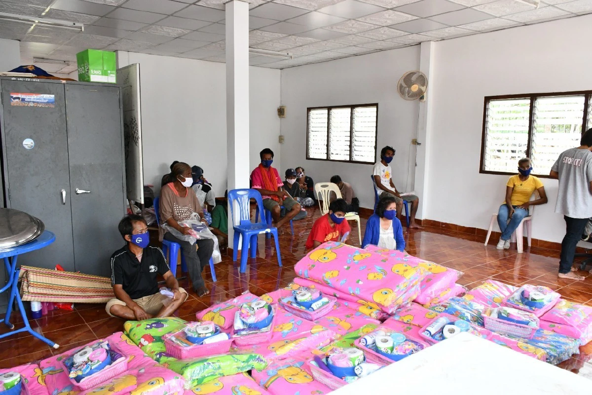 พ่อเมืองอุดรฯเปิด"ค่ายห่วงใย"ดูแลคนไร้บ้าน-คนเร่ร่อนช่วงวิกฤตโควิด