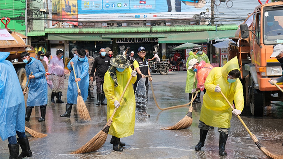 สถ.กำชับท้องถิ่นคุมเข้มโควิด-19 ในตลาดอปท.ทุกแห่งหลังรัฐคลายล็อก สถ.กำชับท้องถิ่นคุมเข้มโควิด-19 ในตลาดอปท.ทุกแห่งหลังรัฐคลายล็อก
