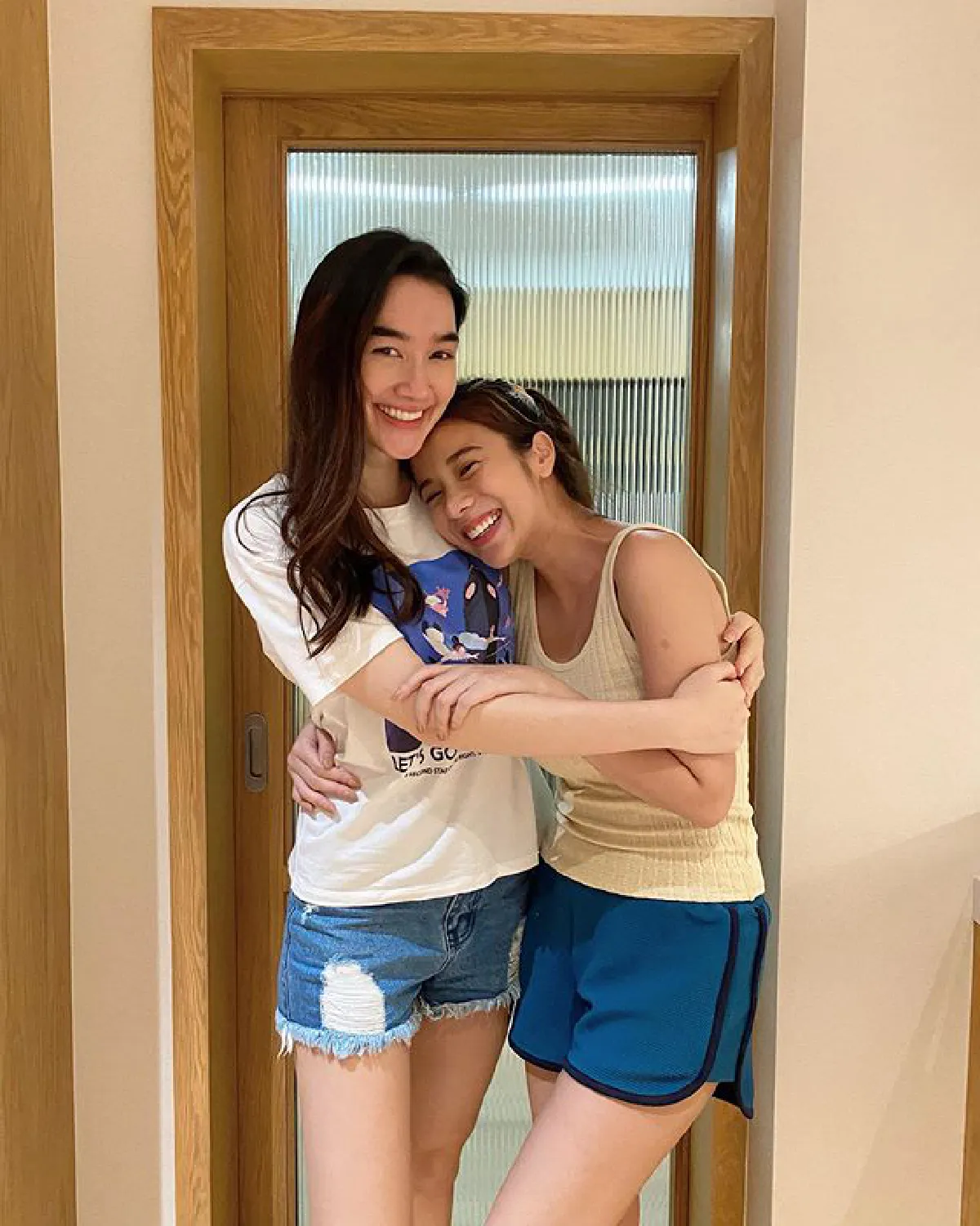 เก้า สุภัสสรา ดีใจจนน้ำตาแตก! แก๊งเพื่อนรวมตัวเซอร์ไพรส์วันเกิดถึงบ้าน