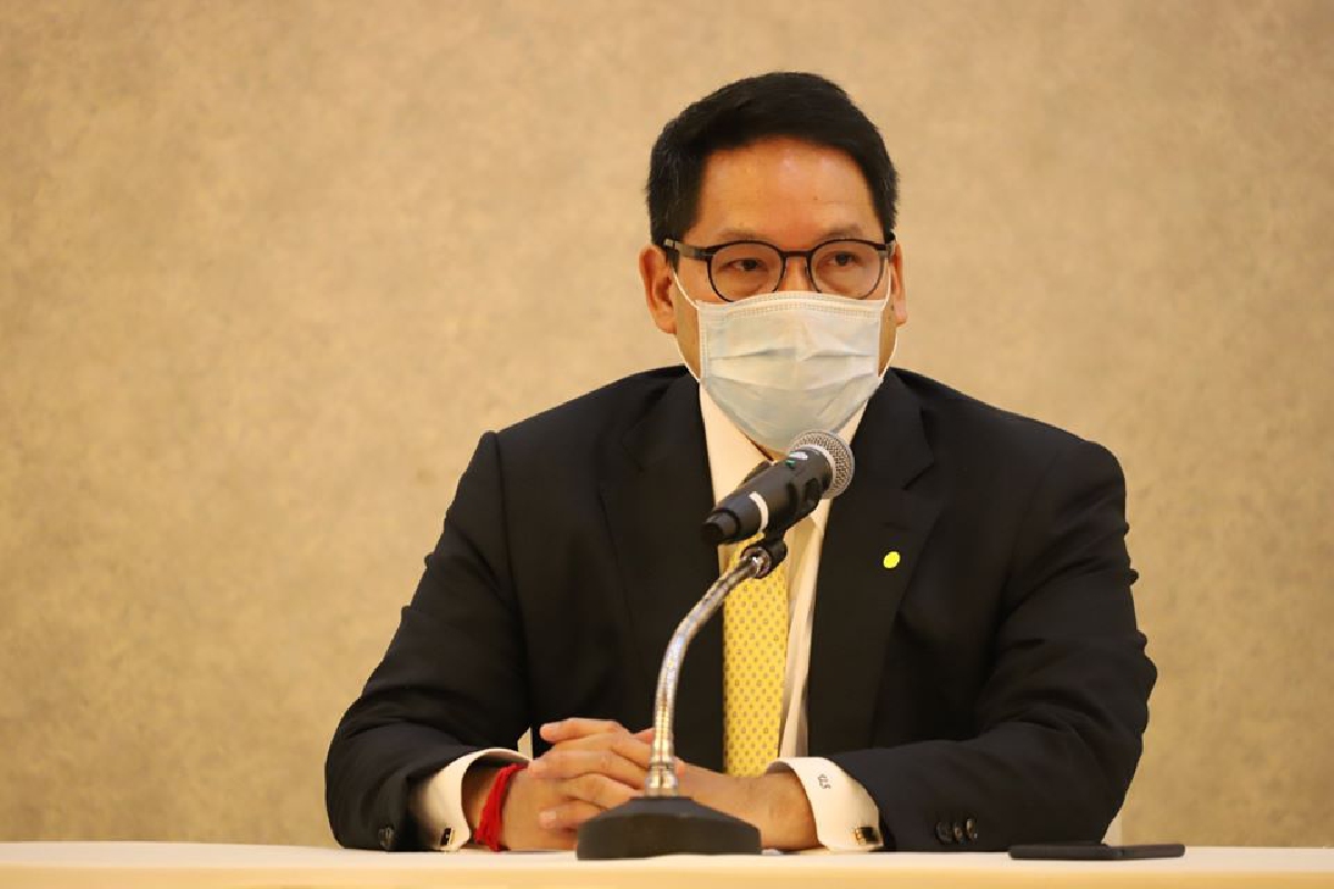 "อุตตม" สั่งคลังแบงก์รัฐดูแลประชาชนร้องทุกข์5พันบาท "อุตตม" สั่งคลังแบงก์รัฐดูแลประชาชนร้องทุกข์5พันบาท