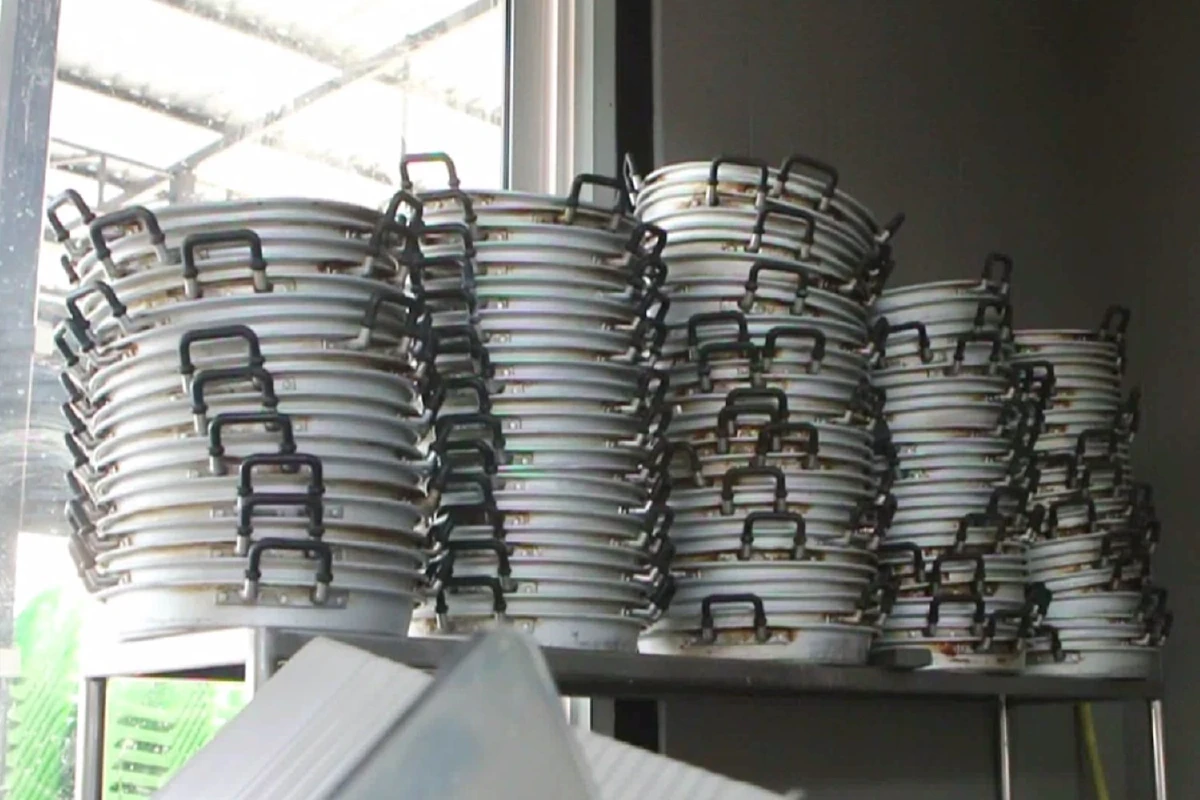 โควิด-19:หมูกระทะบุฟเฟ่ต์โอด เปิดร้านนั่งกินได้แค่โต๊ะละคนไม่คุ้มทุน