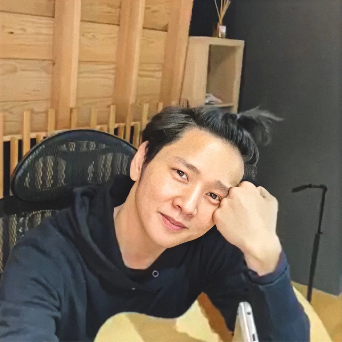 โต๋ ศักดิ์สิทธิ์ เหมือนโดน ไบรท์ บังคับให้เต้น แต่เอวพลิ้วจนโดนแซว (คลิป)