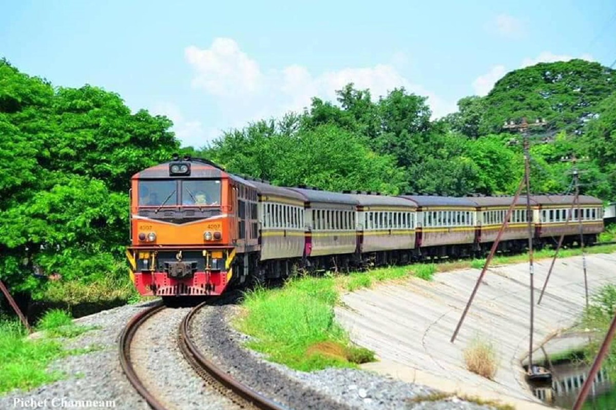 เช็คด่วน!!! รถไฟหยุดวิ่งข้ามจังหวัด14 ขบวน ตามพรก.ฉุกเฉิน เช็คด่วน!!! รถไฟหยุดวิ่งข้ามจังหวัด14 ขบวน ตามพรก.ฉุกเฉิน