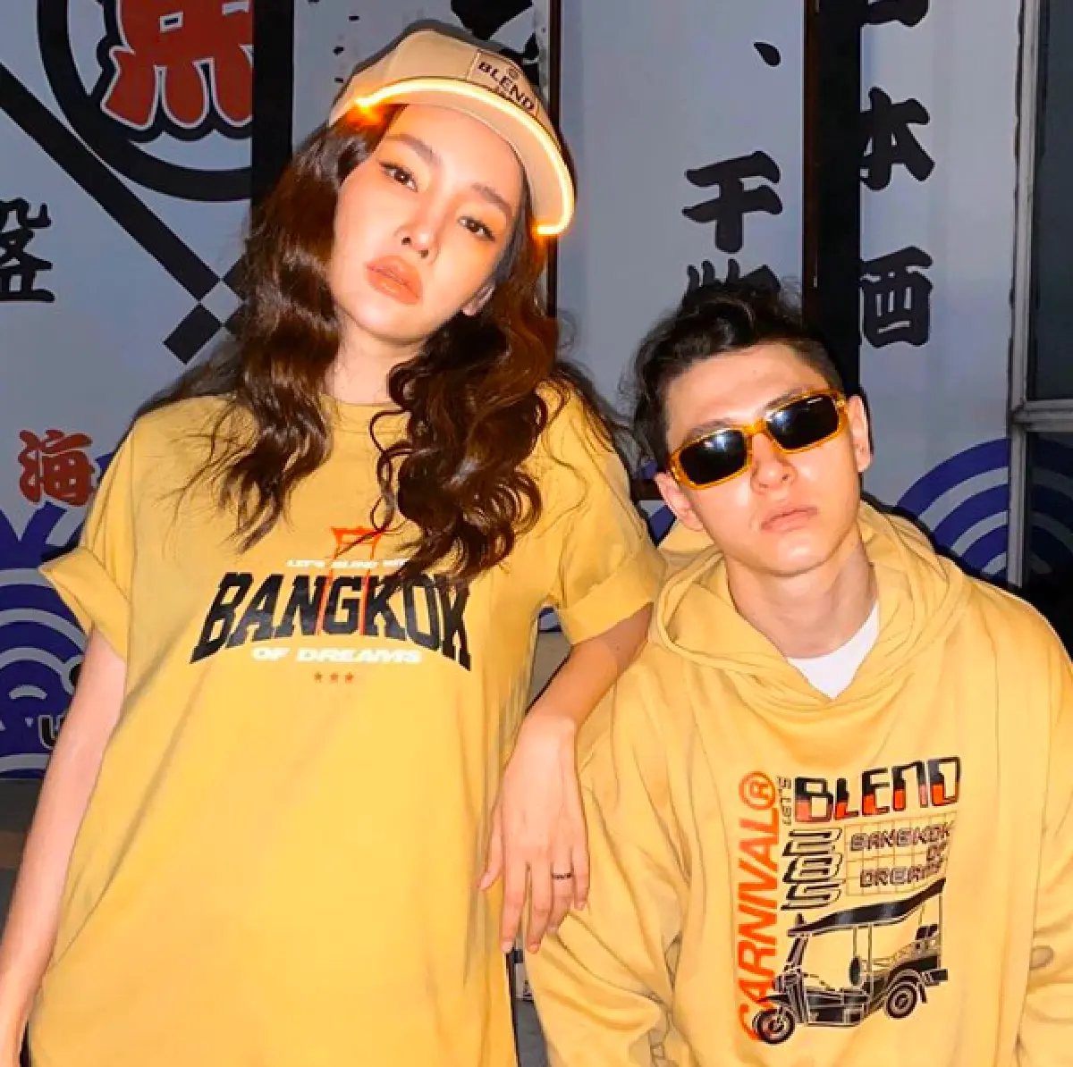  “ปุ้มปุ้ย” ภรรยา “กวินท์” เผยภาพเซ็กซี่ถอดเสื้ออุ้มน้องหมา บอกชุดขนสัตว์ 