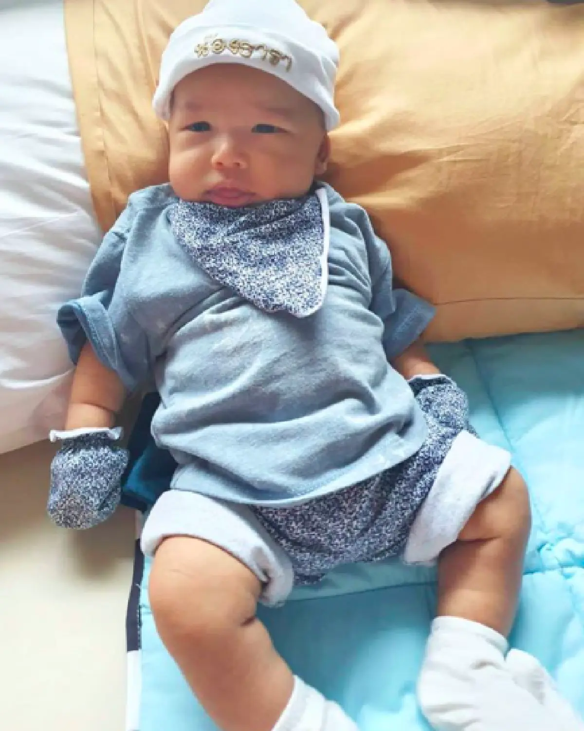 "ชมพู่ ก่อนบ่าย" ตอบกลับชาวเน็ตนิ่มๆ หลังคอมเมนต์แรง “ลูกเกิดมาหน้าแก่เลยหรอ!?”