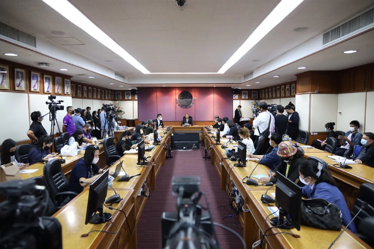 "หม่อมเต่า"สั่งเร่งอนุมัติสิทธิว่างงานจากเหตุสุดวิสัยให้ผู้ประกันตน