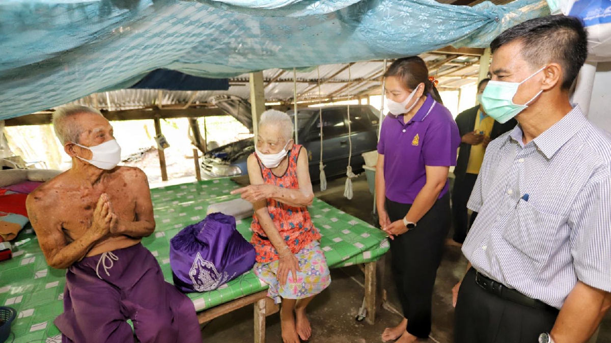เครือข่าย"พลังบวร"ช่วยผู้ด้อยโอกาสชุมชนคุณธรรมต้นแบบ เครือข่าย"พลังบวร"ช่วยผู้ด้อยโอกาสชุมชนคุณธรรมต้นแบบ
