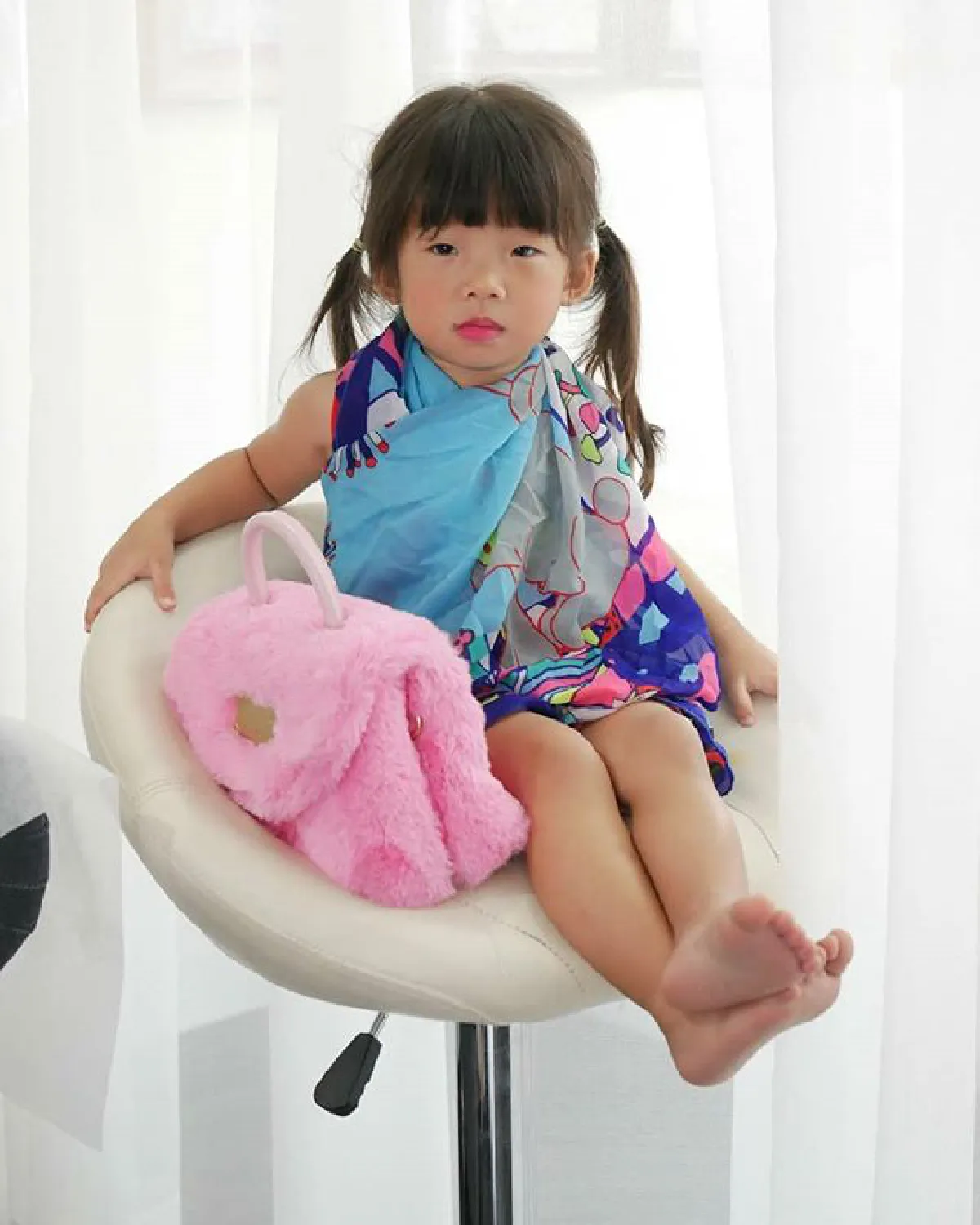 “ต้นหอม” จับหลานสาว “น้องทาร่า” มาแปลงลุคแต่งตัวถ่ายแบบ