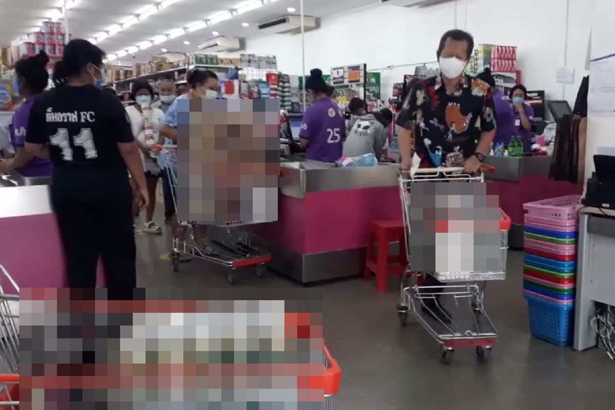 พิษณุโลกคึกคนแห่ซื้อเครื่องดื่มแอลกอฮอล์รับคำสั่งปลดล็อก พิษณุโลกคึกคนแห่ซื้อเครื่องดื่มแอลกอฮอล์รับคำสั่งปลดล็อก