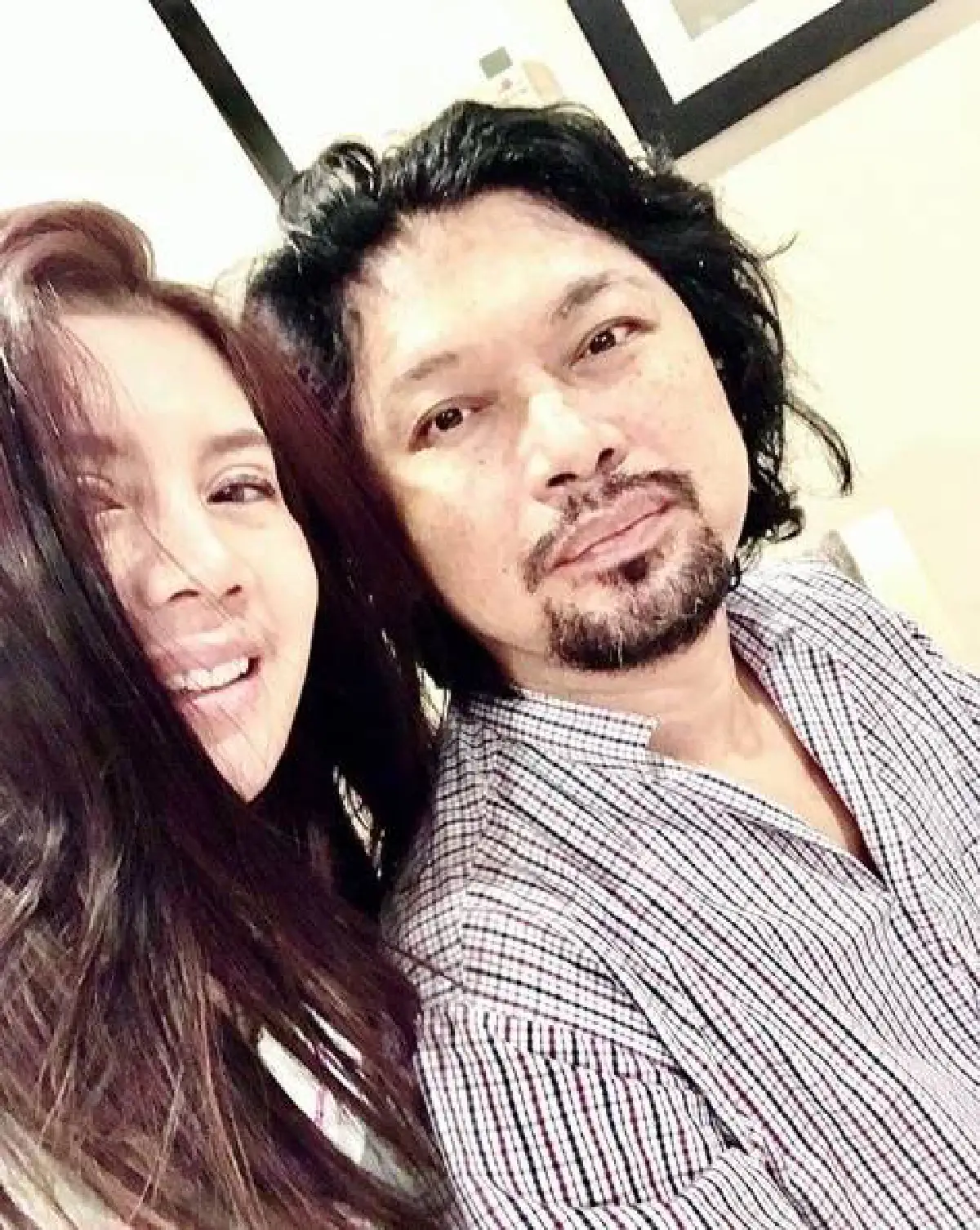 “เสก-กานต์” หวนกลับมาคืนดี! พร้อมโชว์ทะเบียนสมรส “รอบที่ 3 สุดท้ายแล้ว”