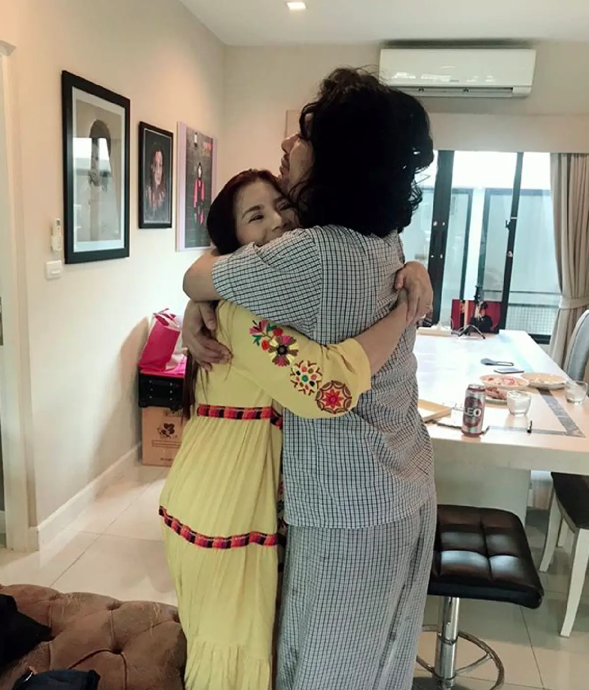 “เสก-กานต์” หวนกลับมาคืนดี! พร้อมโชว์ทะเบียนสมรส “รอบที่ 3 สุดท้ายแล้ว”