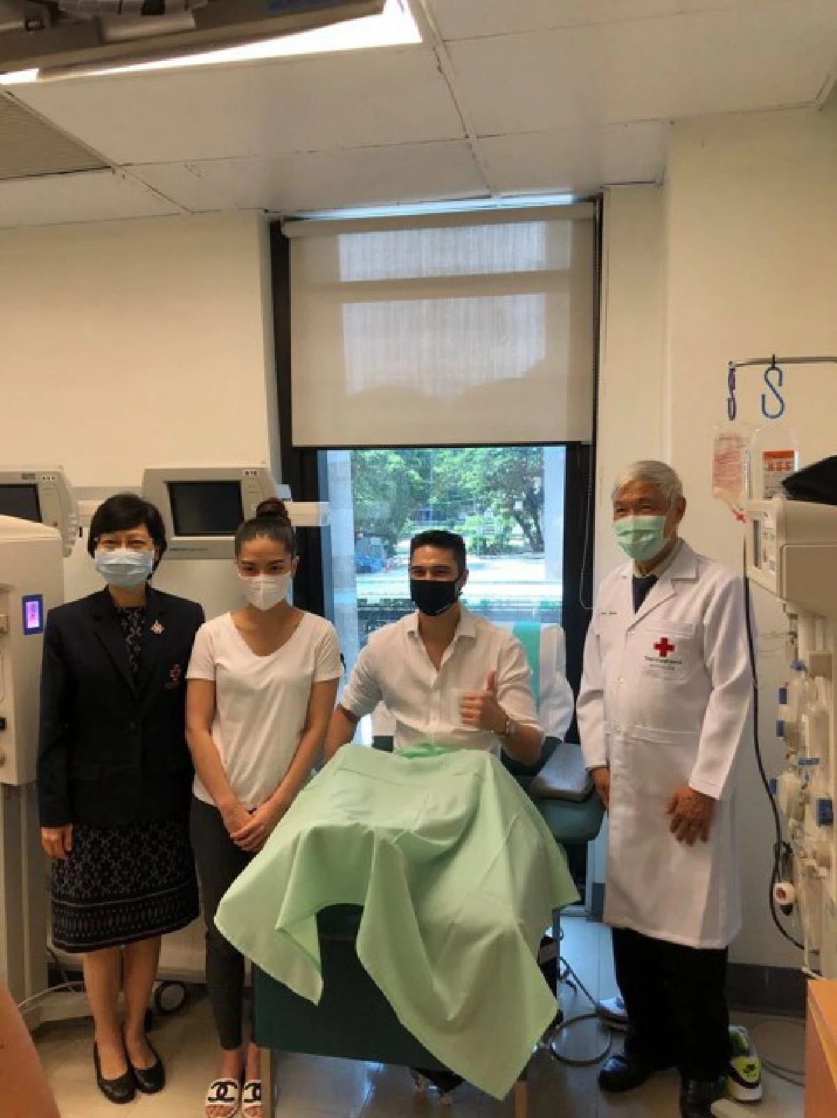 "แมทธิว-ลิเดีย" บริจาคพลาสมา นำไปใช้ในการรักษาผู้ป่วยโควิด-19 คนอื่น