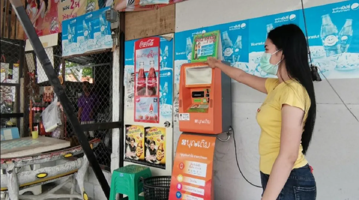 ฝ่าเคอร์ฟิว!วัยรุ่นยั๊วะไม่ขายเหล้าให้ยกพวกนับสิบถล่มร้านค้าเละ