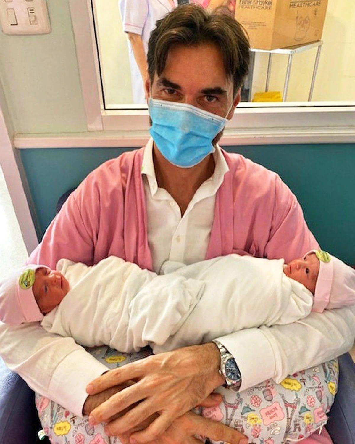 ”มะหมี่ นภคปภา” คลอดลูกสาวฝาแฝดเป็นที่เรียบร้อยแล้ว น่ารักน่าเอ็นดูสุดๆ 