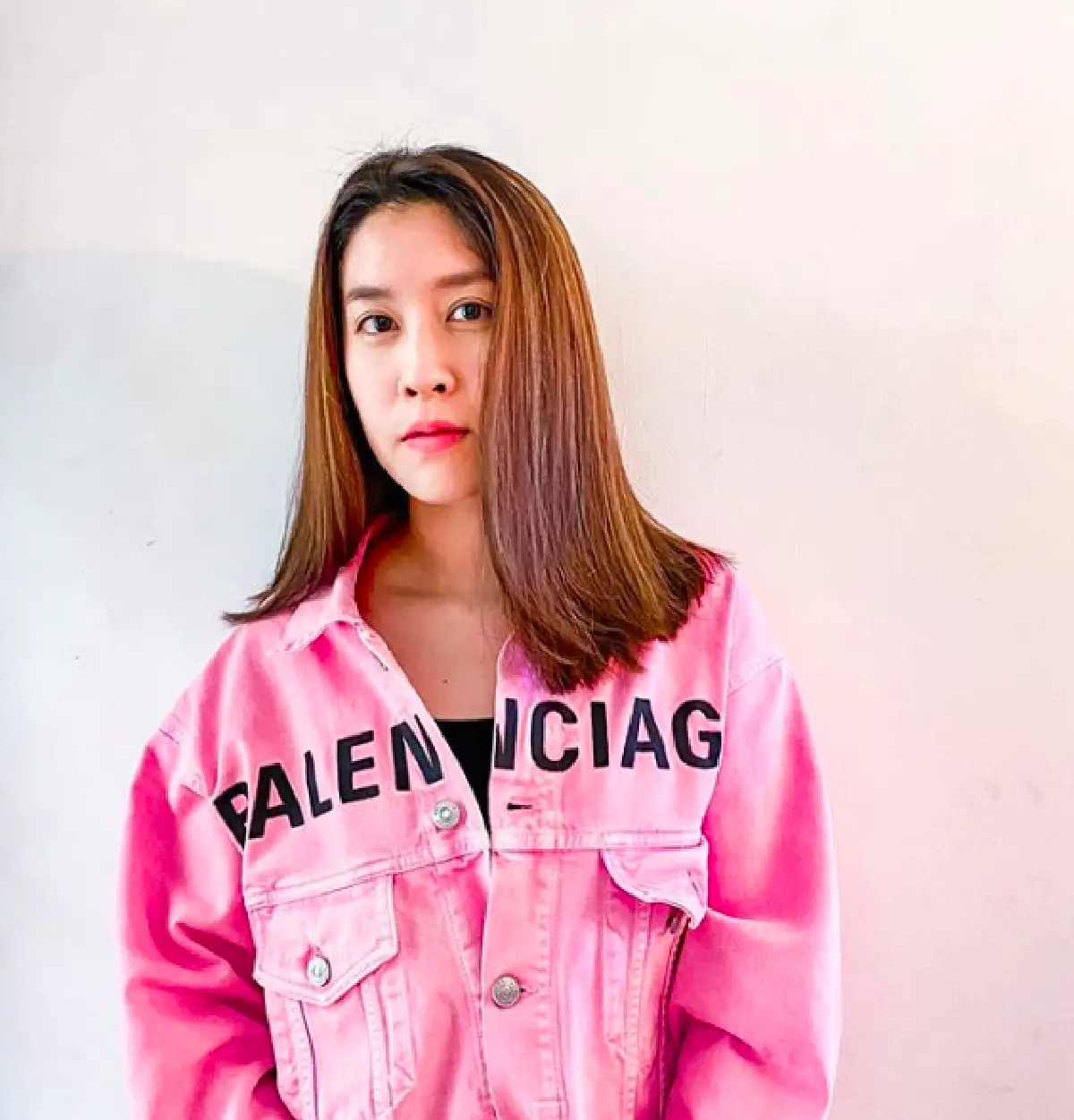 เขินหนักมาก! “ไฮโซบิ๊ก” โพสต์ครบรอบ 1 ปี “เชียร์ ฑิฆัมพร” หวานซึ้งตรึงใจ 