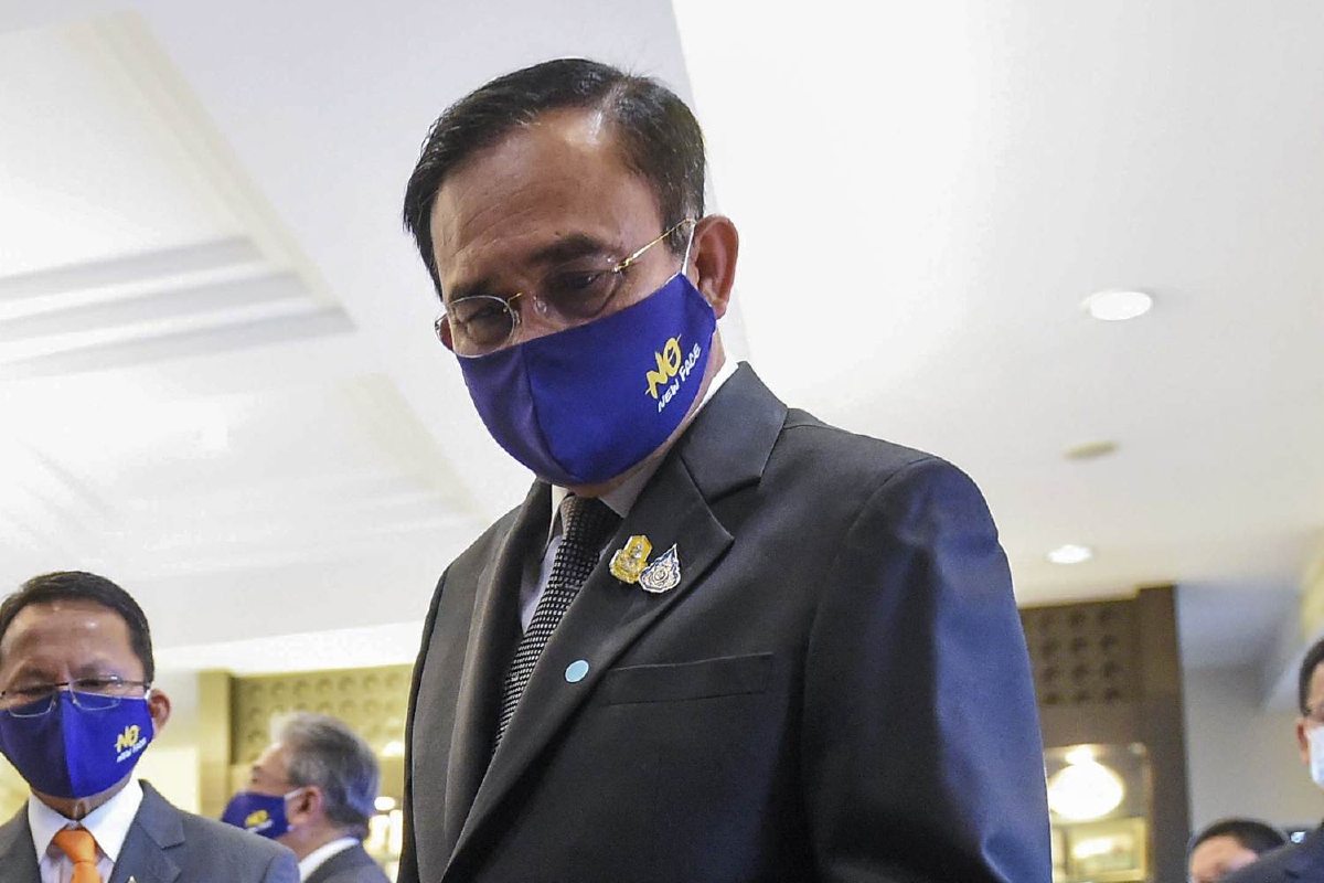 เลขาฯสมช.แจง "บิ๊กตู่" ไม่ได้สั่ง "กอ.รมน." ทำโพล เลขาฯสมช.แจง "บิ๊กตู่" ไม่ได้สั่ง "กอ.รมน." ทำโพล