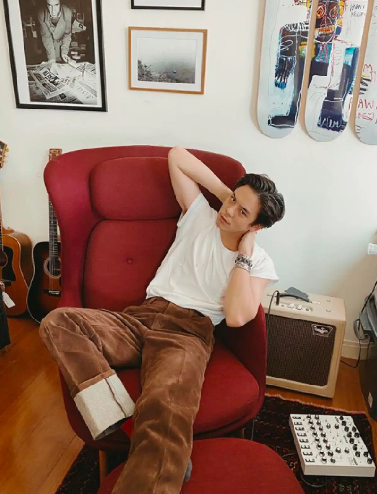 “พีช พชร” ควง “แม่ส้ม ชนัดดา” ทำบุญวันเกิดอายุ  27 ปี มอบถุงยังชีพให้ชุมชนบางรัก